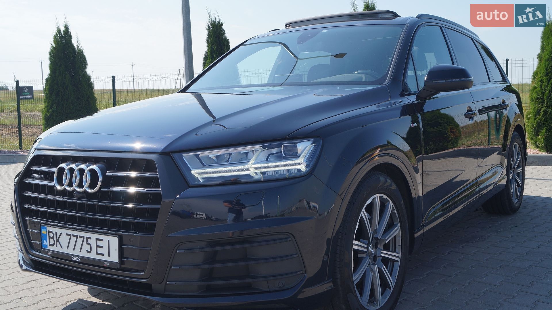 Audi Q7 2017 VIN WAUZZZ4M0HD054446 фото оголошення 26 з 38