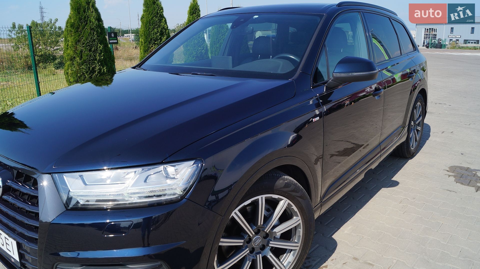 Audi Q7 2017 VIN WAUZZZ4M0HD054446 фото оголошення 32 з 38