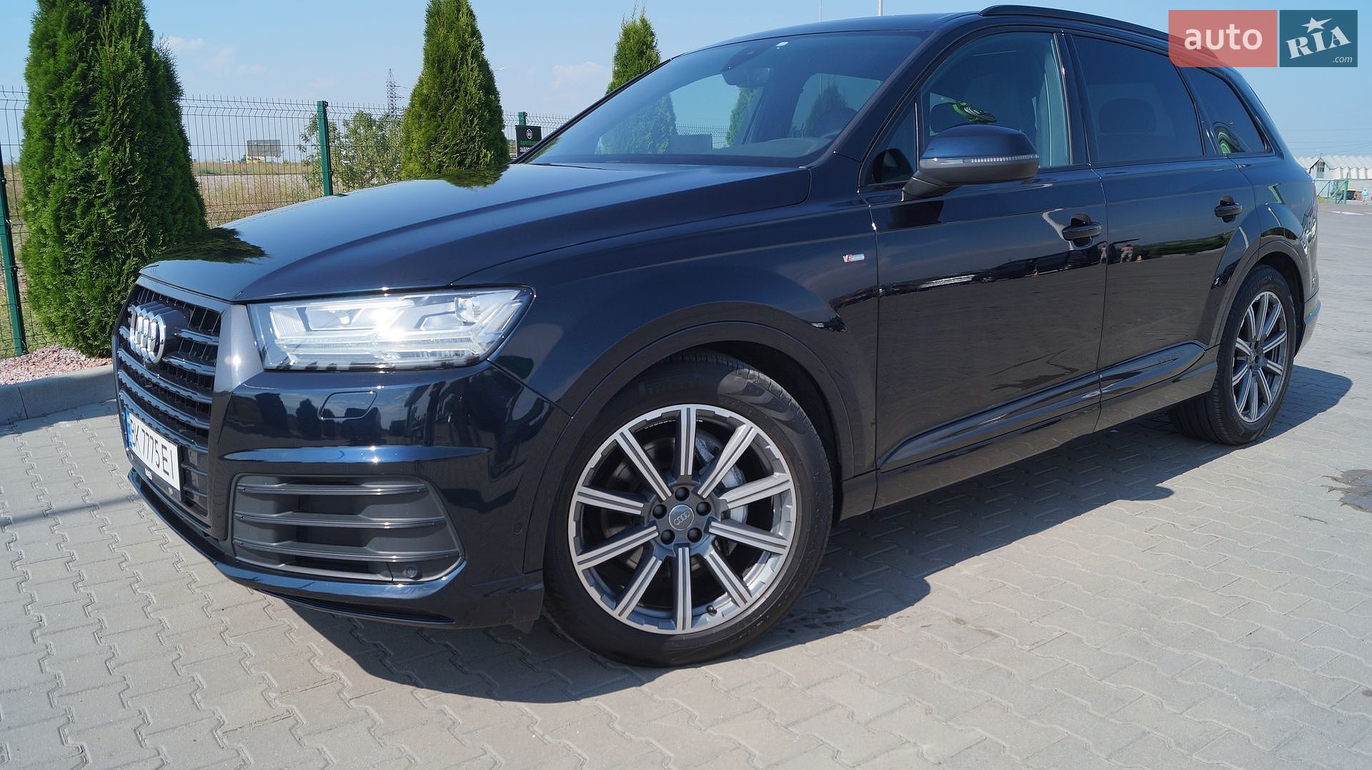 Audi Q7 2017 VIN WAUZZZ4M0HD054446 фото оголошення 33 з 38
