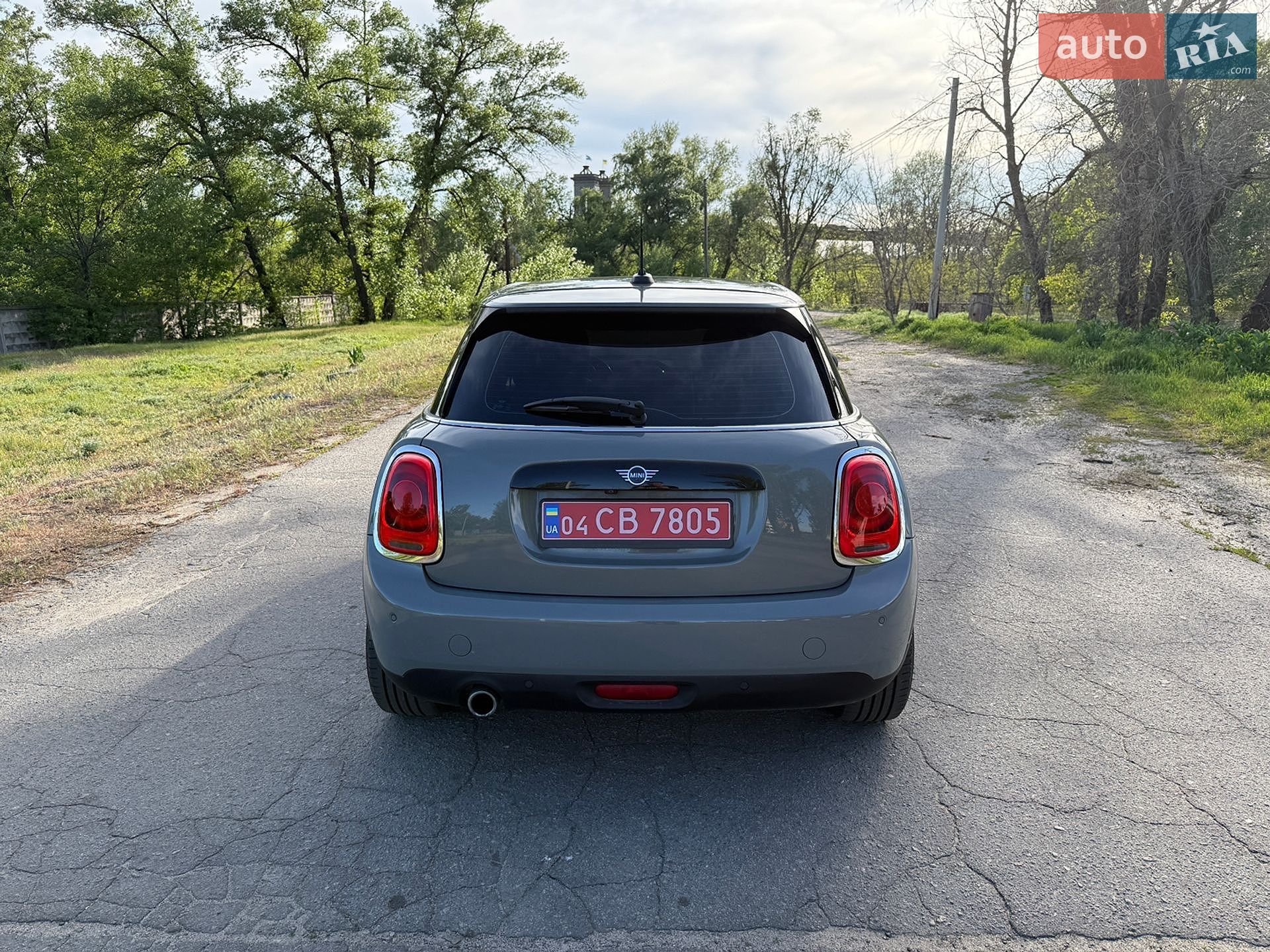 MINI Cooper 2019 VIN WMWXU1C5XK2J02989 фото оголошення 7 з 55