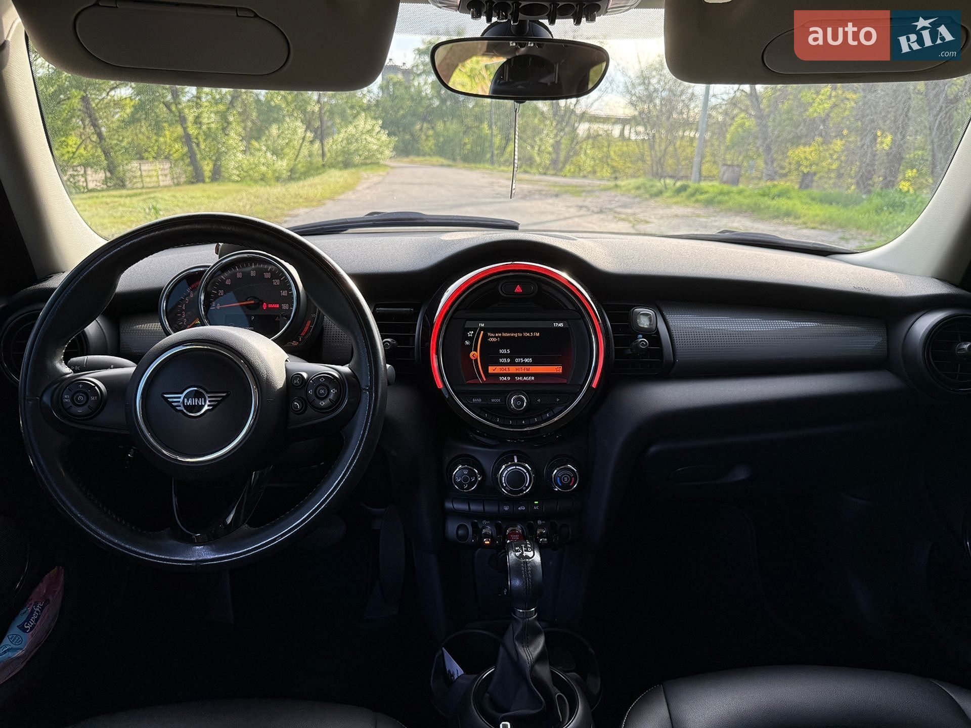 MINI Cooper 2019 VIN WMWXU1C5XK2J02989 фото оголошення 28 з 55