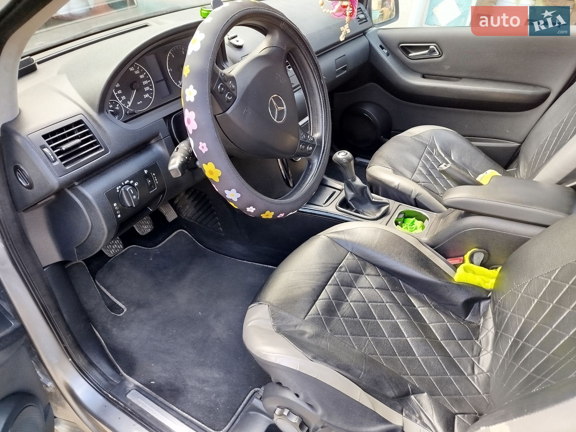 Mercedes-Benz A-Class 2011 VIN WDD1690061K011861 фото оголошення 19 з 19