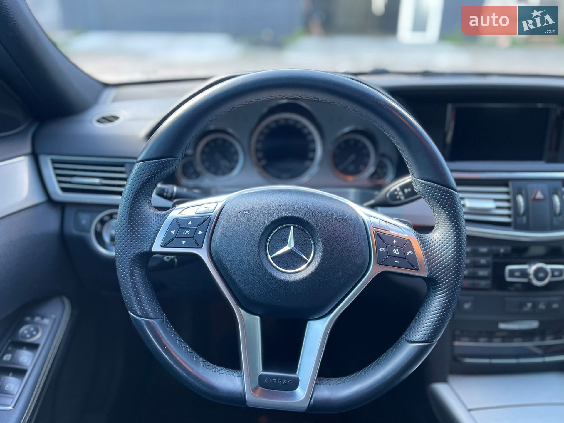 Mercedes-Benz E-Class 2013 VIN WDD2120481A772586 фото оголошення 25 з 28