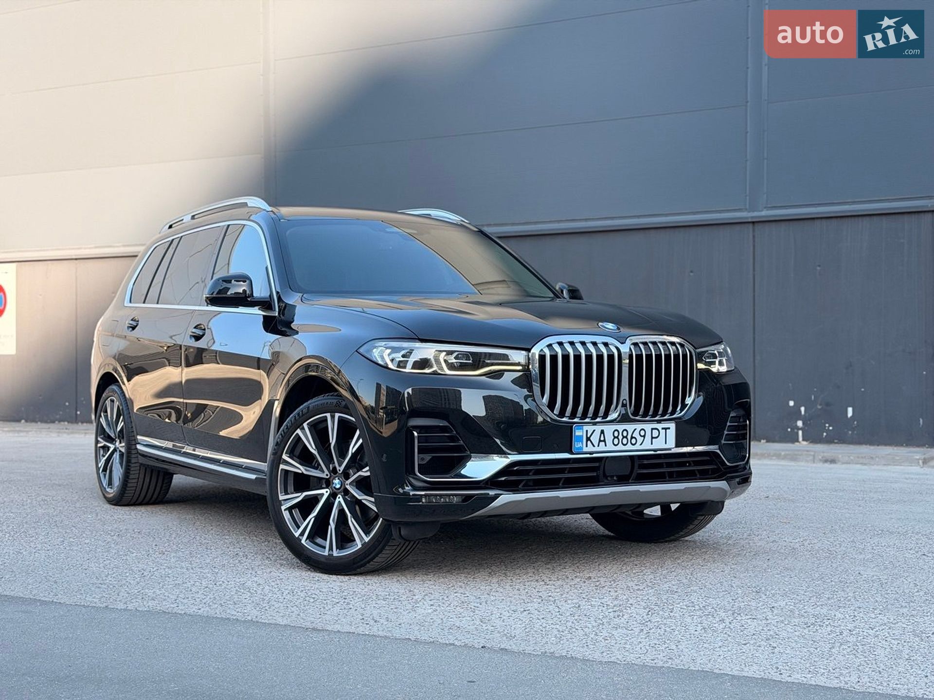 BMW X7 2019 VIN 5UXCX4C57KLB40315 фото оголошення 2 з 17