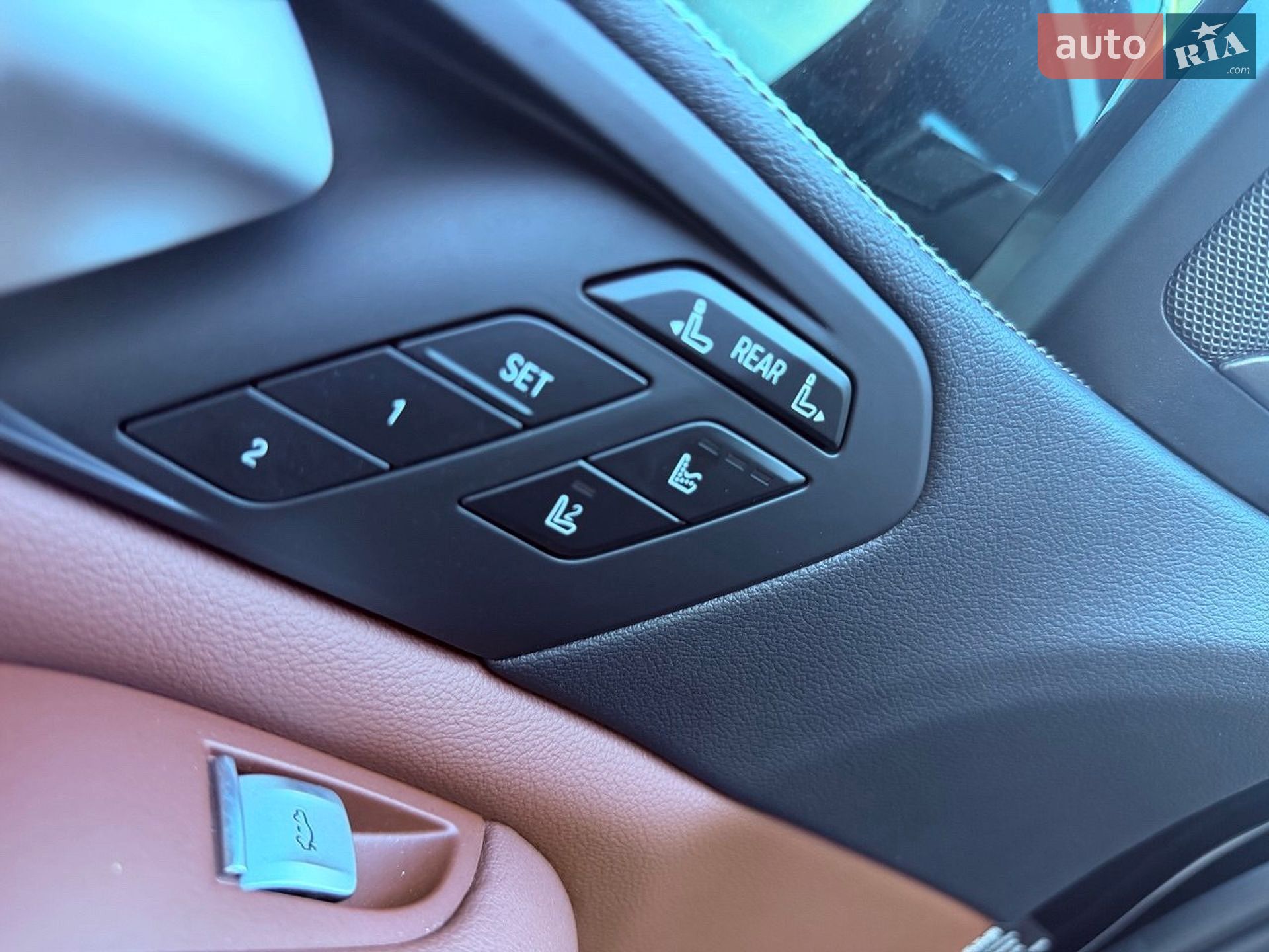 BMW X7 2019 VIN 5UXCX4C57KLB40315 фото оголошення 5 з 17
