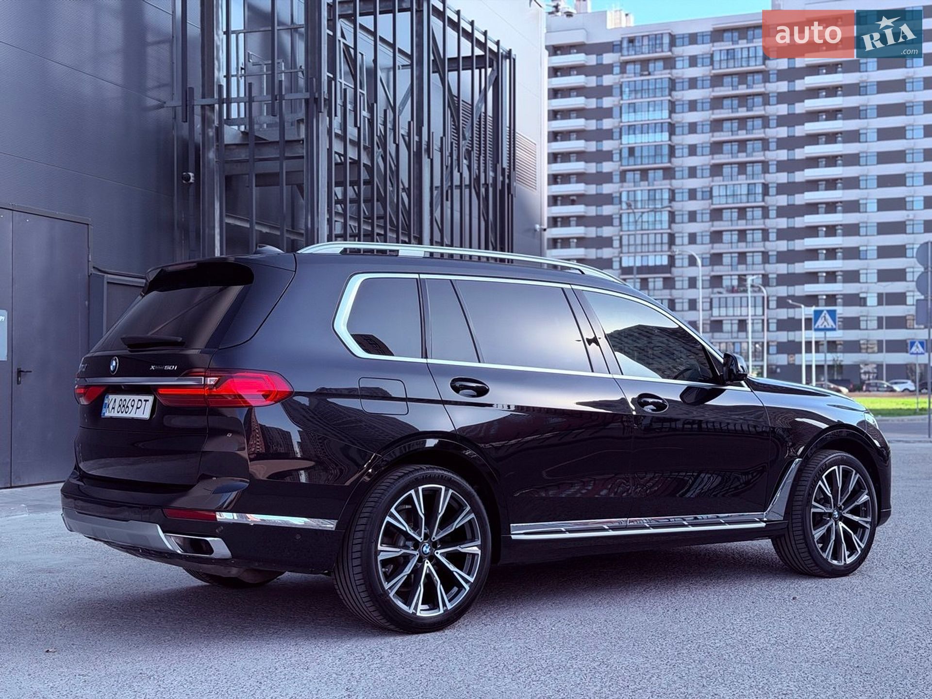 BMW X7 2019 VIN 5UXCX4C57KLB40315 фото оголошення 11 з 17