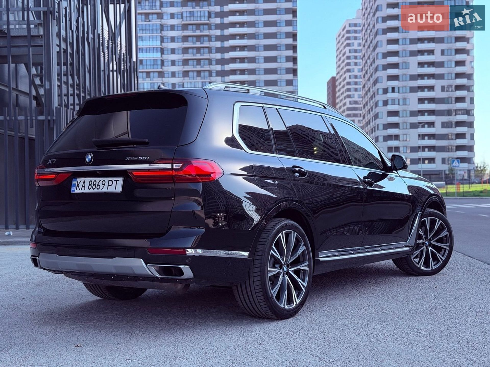 BMW X7 2019 VIN 5UXCX4C57KLB40315 фото оголошення 14 з 17