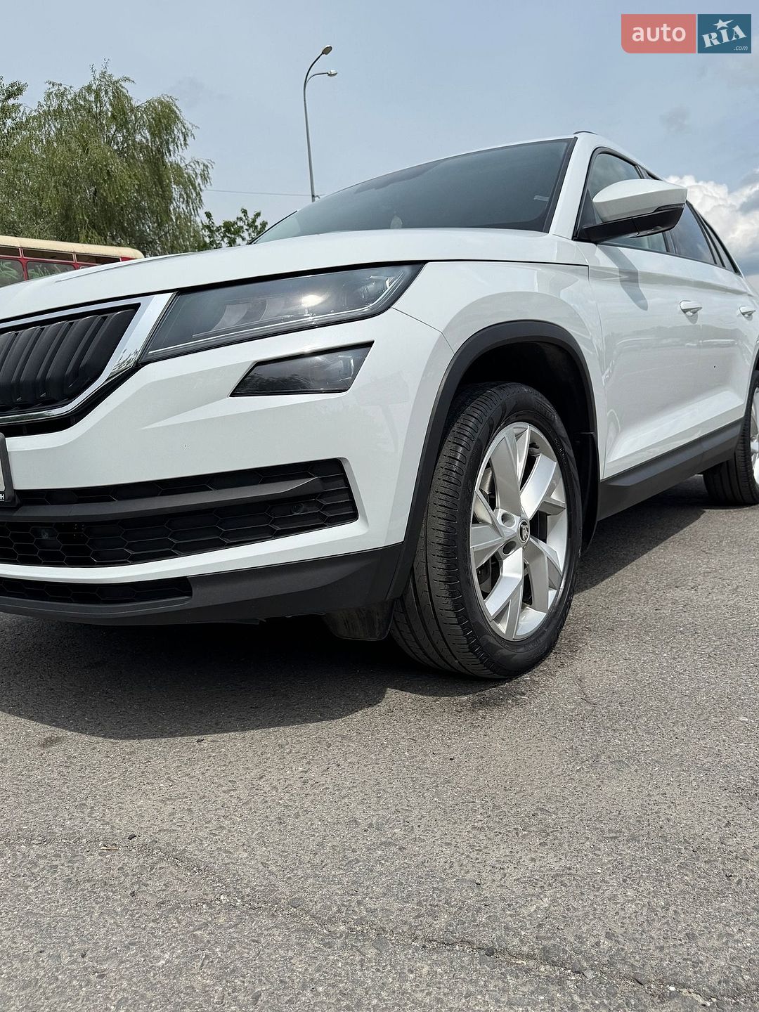 Skoda Kodiaq 2017 VIN TMBLJ6NS5JB400214 фото оголошення 9 з 71