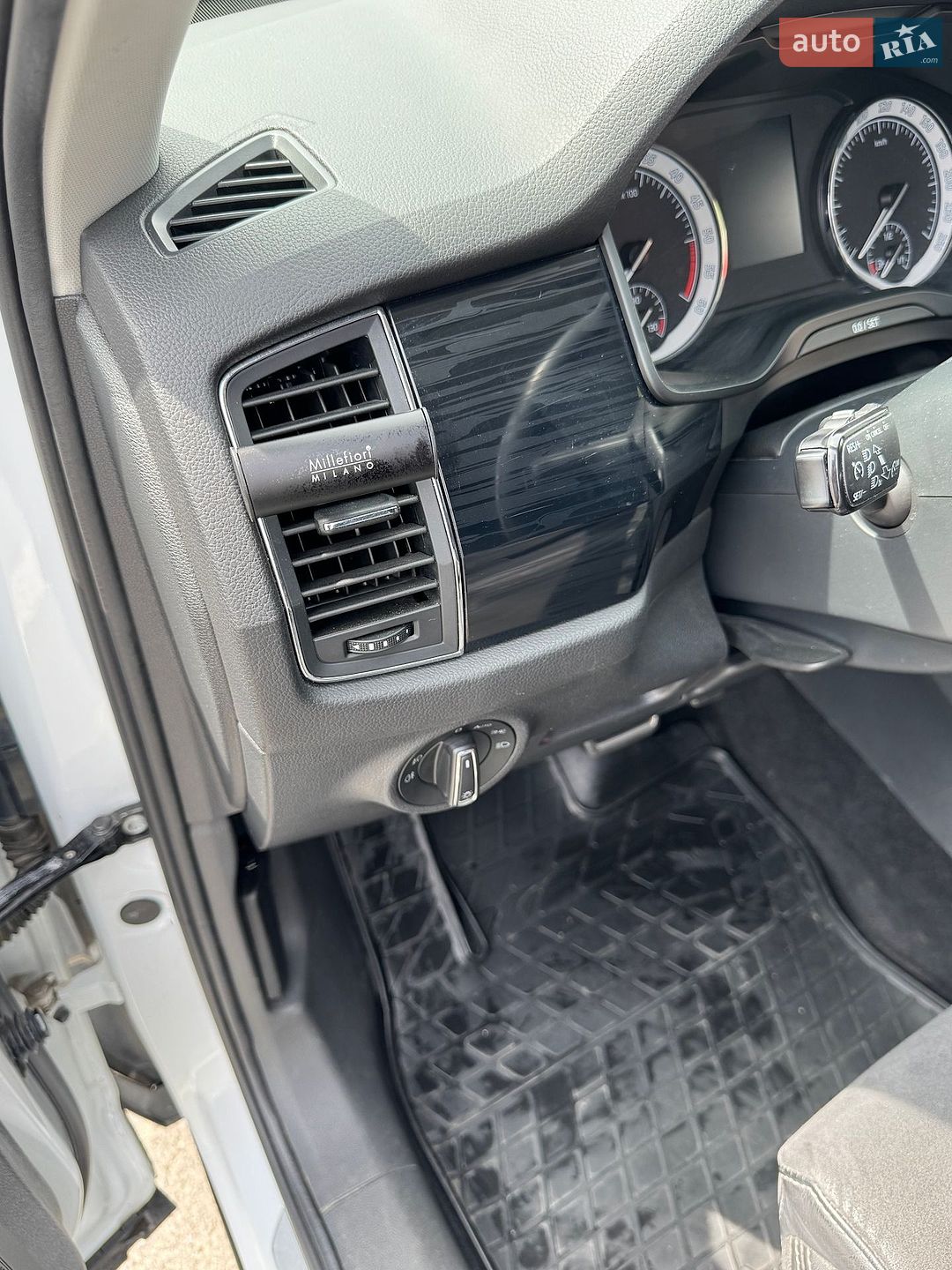 Skoda Kodiaq 2017 VIN TMBLJ6NS5JB400214 фото оголошення 43 з 71