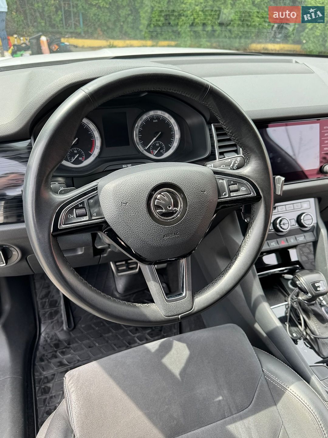 Skoda Kodiaq 2017 VIN TMBLJ6NS5JB400214 фото оголошення 44 з 71