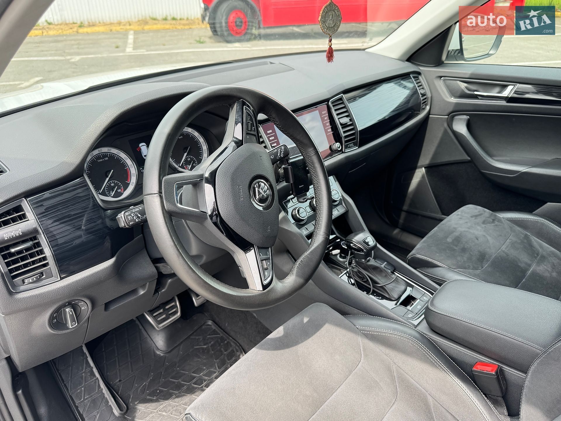 Skoda Kodiaq 2017 VIN TMBLJ6NS5JB400214 фото оголошення 46 з 71