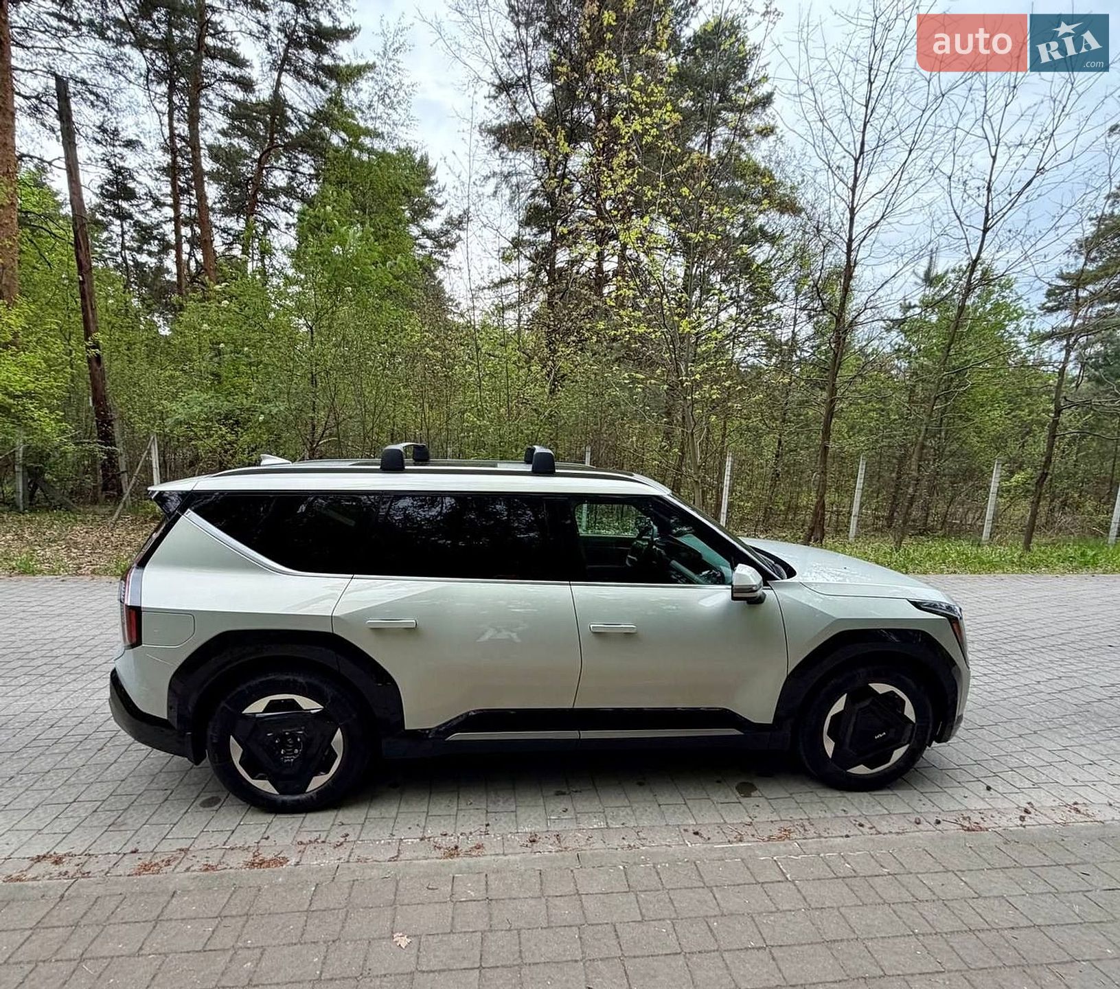 Kia EV9 2025 VIN KNDADFS52T6070489 фото оголошення 3 з 24