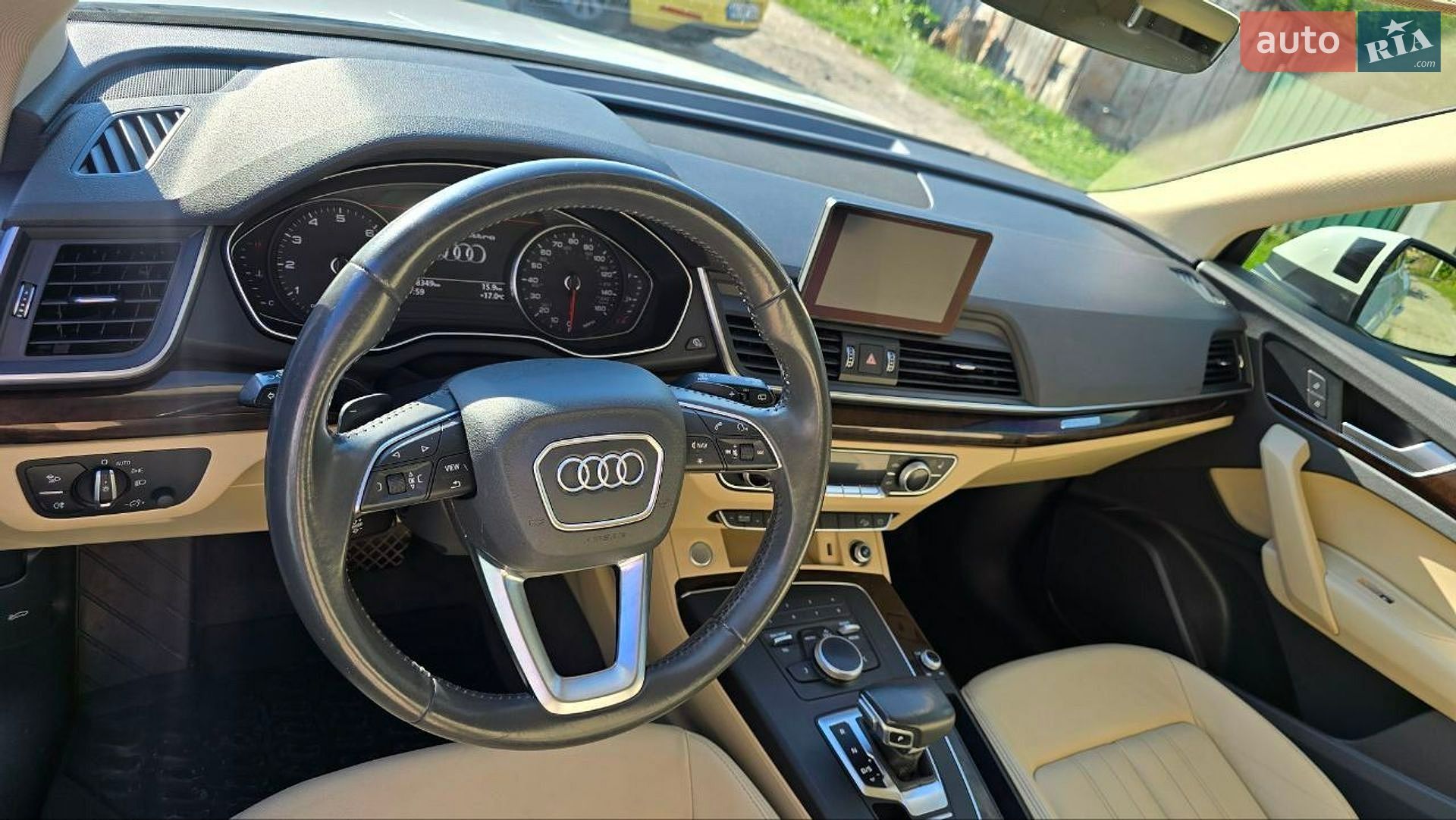 Audi Q5 2019 VIN WA1ANAFYXK2068008 фото оголошення 2 з 10