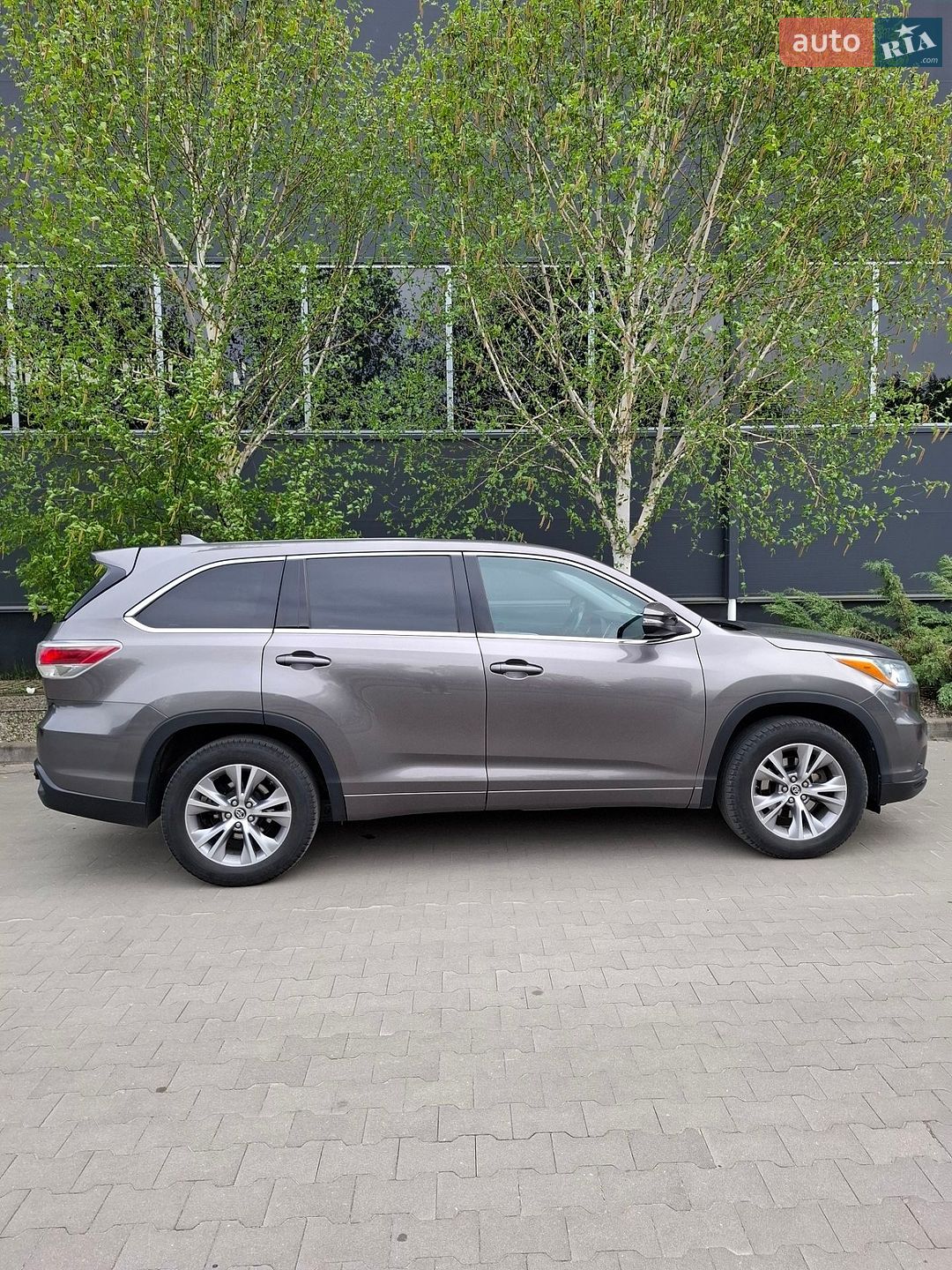 Toyota Highlander 2016 VIN 5TDZKRFHXGS154211 фото оголошення 3 з 36