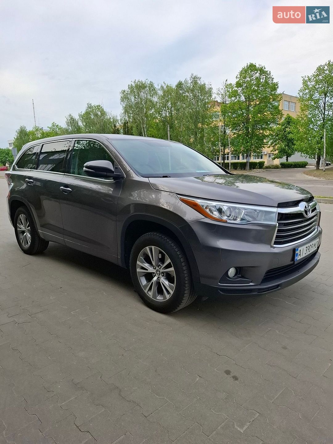 Toyota Highlander 2016 VIN 5TDZKRFHXGS154211 фото оголошення 10 з 36