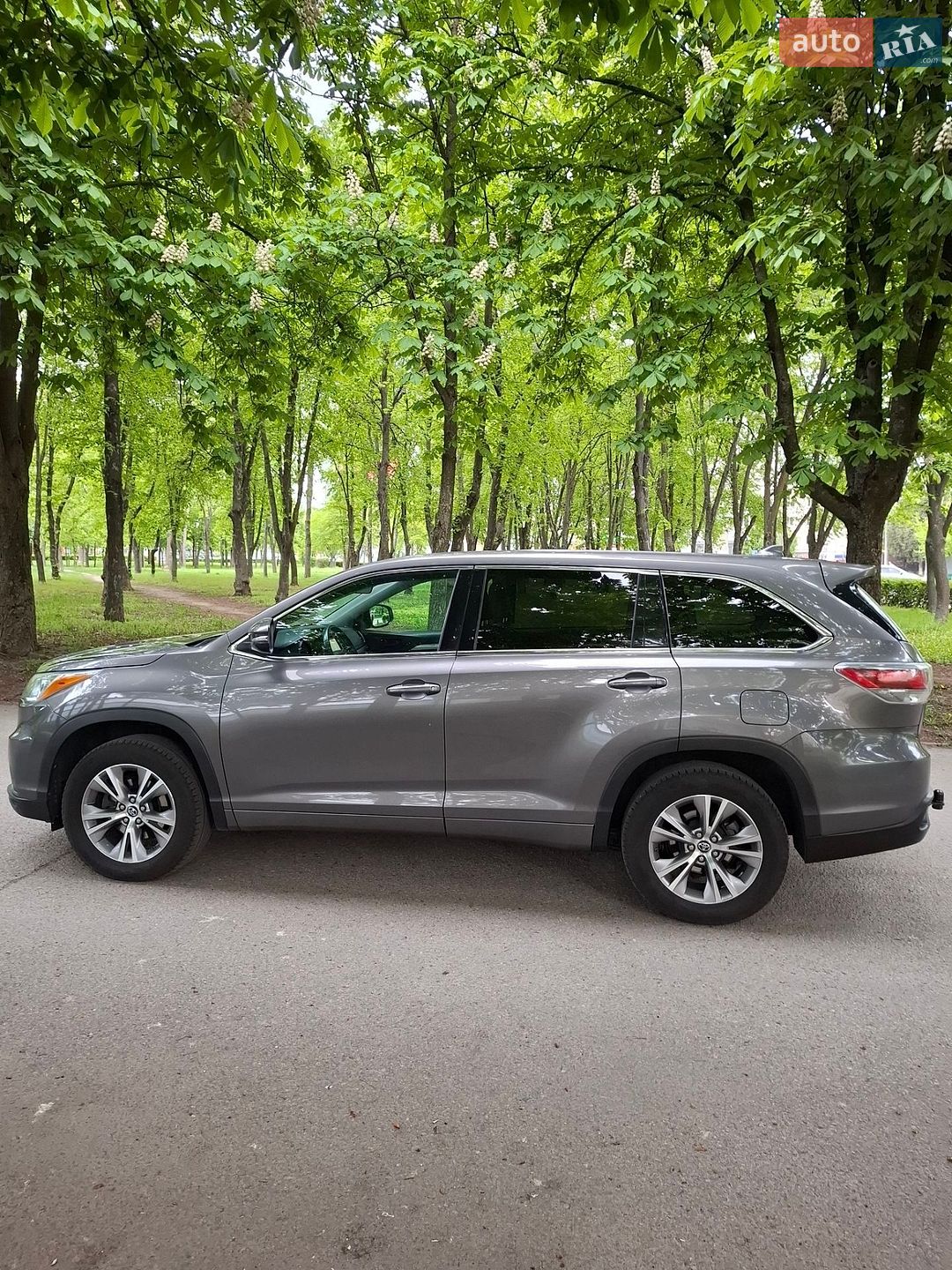Toyota Highlander 2016 VIN 5TDZKRFHXGS154211 фото оголошення 17 з 36