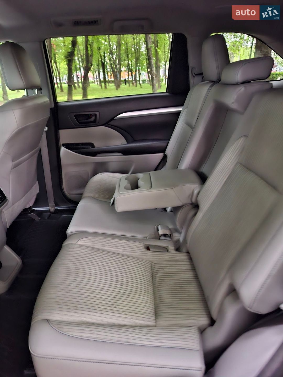 Toyota Highlander 2016 VIN 5TDZKRFHXGS154211 фото оголошення 30 з 36