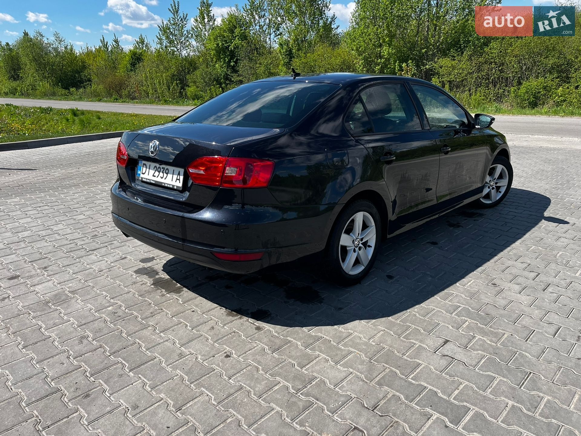 Volkswagen Jetta 2011 VIN WVWZZZ16ZBM122001 фото оголошення 4 з 7