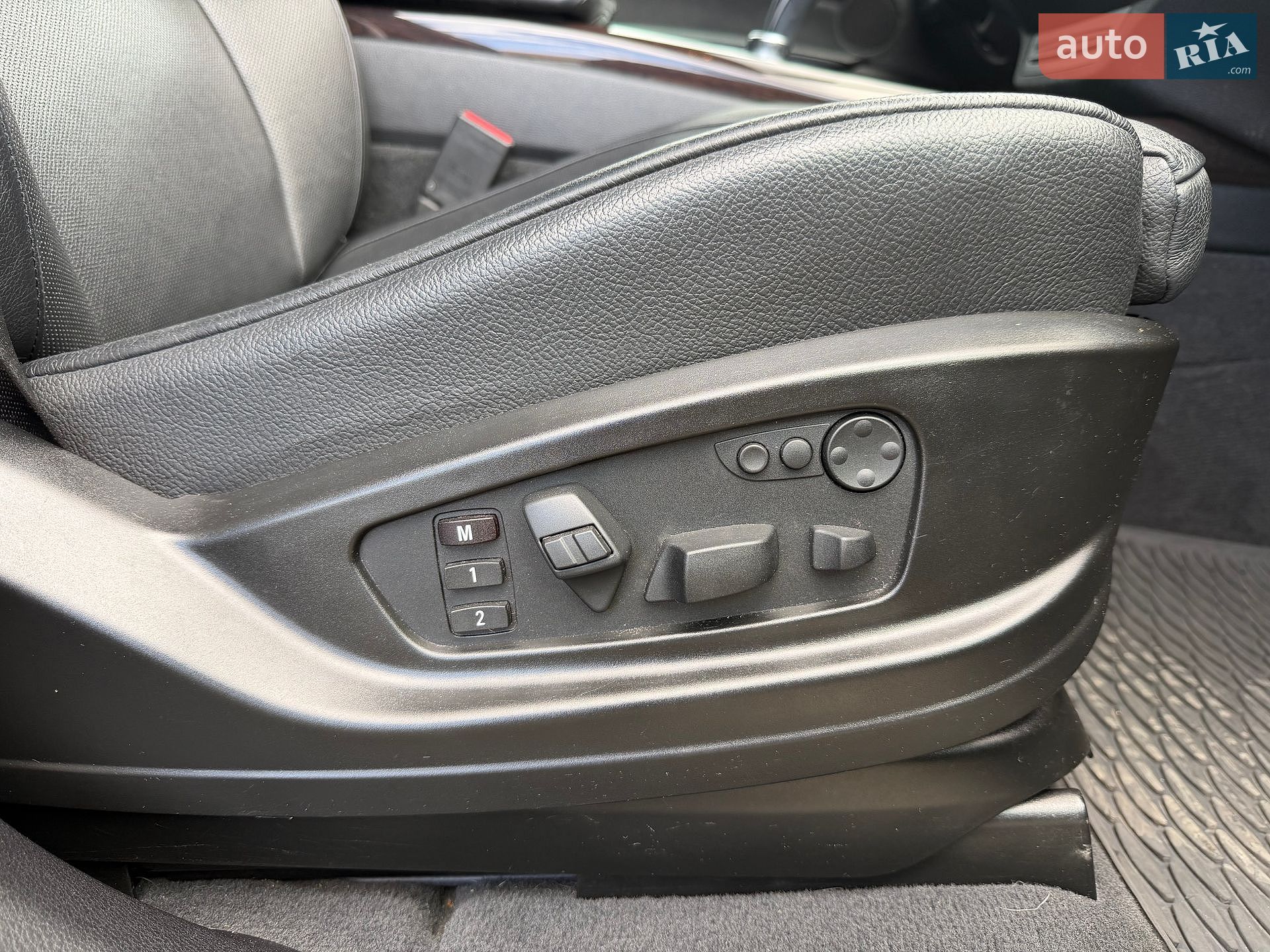 BMW X5 2012 VIN WBAZW41070L833916 фото оголошення 21 з 29