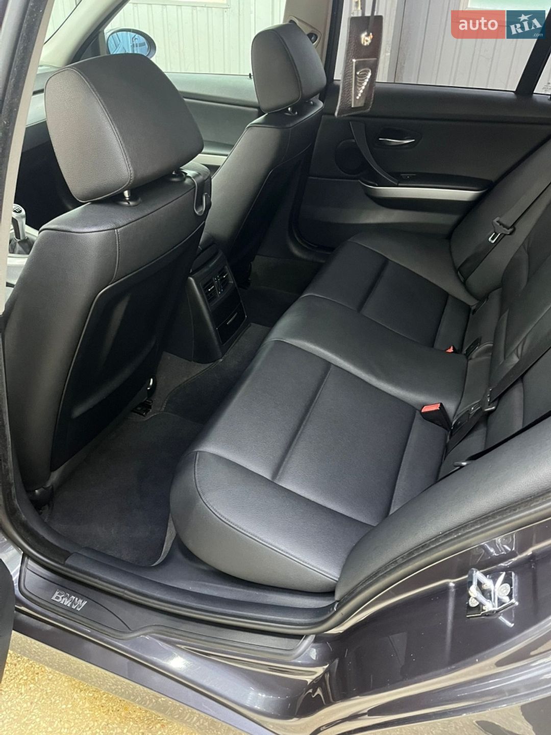 BMW 3 Series 2006 VIN WBAVU11070K003610 фото оголошення 14 з 20