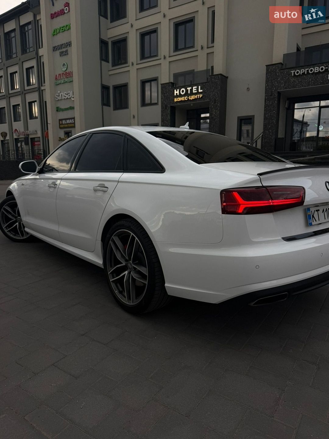 Audi A6 2015 VIN WAUHGAFC0GN010513 фото оголошення 8 з 44