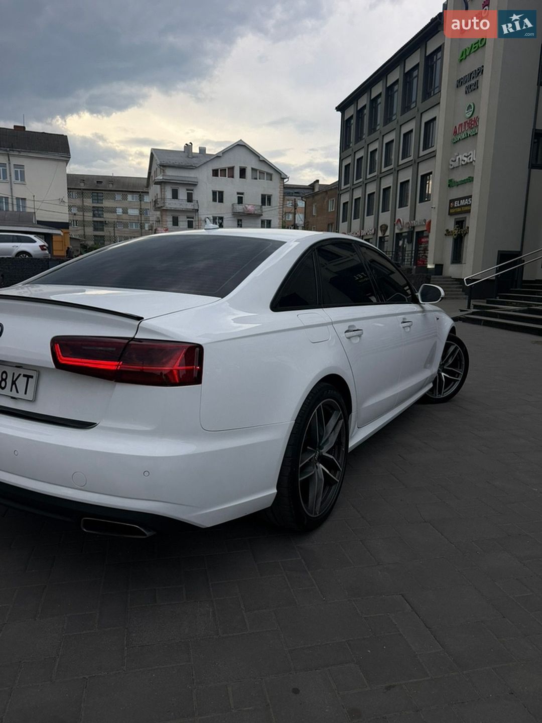 Audi A6 2015 VIN WAUHGAFC0GN010513 фото оголошення 13 з 44