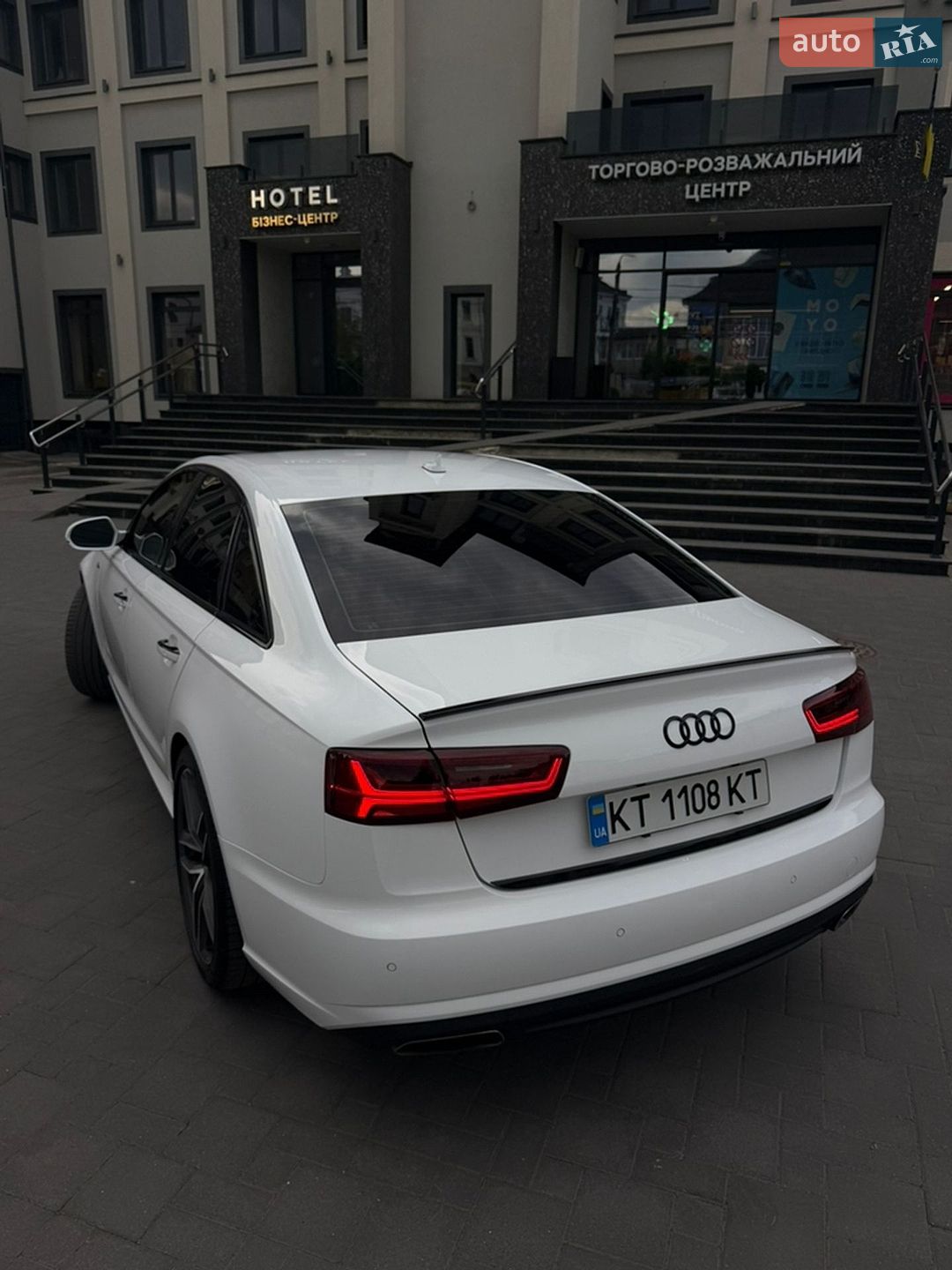 Audi A6 2015 VIN WAUHGAFC0GN010513 фото оголошення 16 з 44