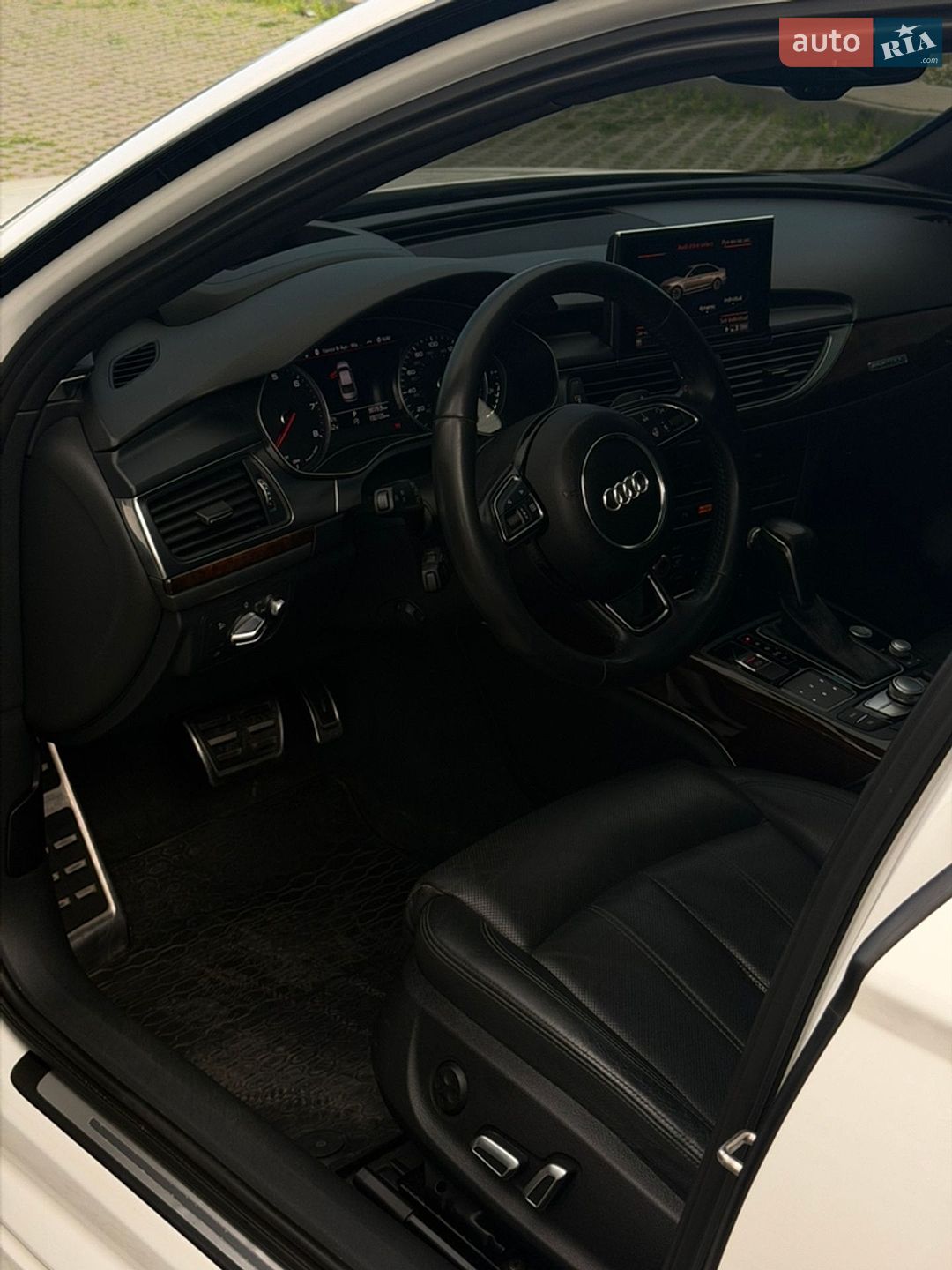 Audi A6 2015 VIN WAUHGAFC0GN010513 фото оголошення 39 з 44