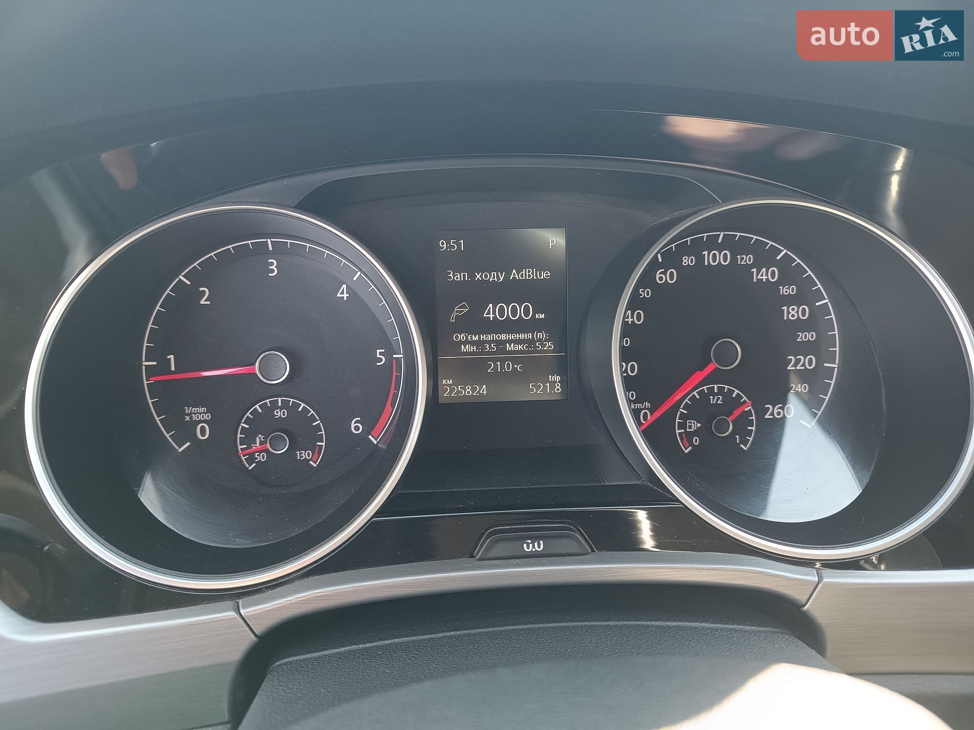 Volkswagen Touran 2017 VIN WVGZZZ1TZJW024324 фото оголошення 9 з 42