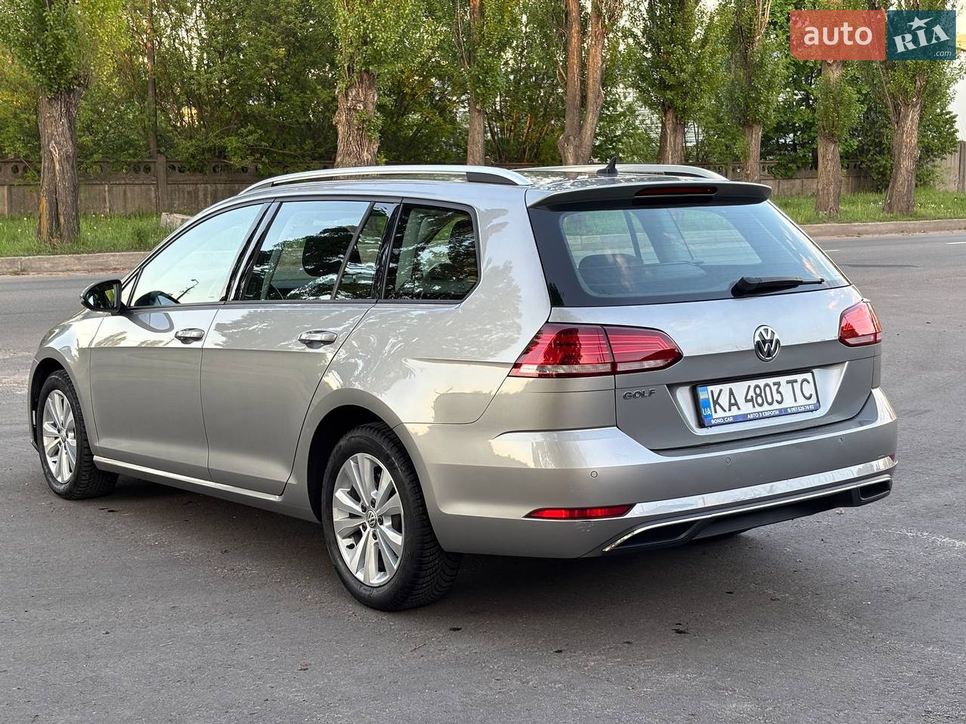 Volkswagen Golf 2019 VIN WVWZZZAUZKP563389 фото оголошення 4 з 33