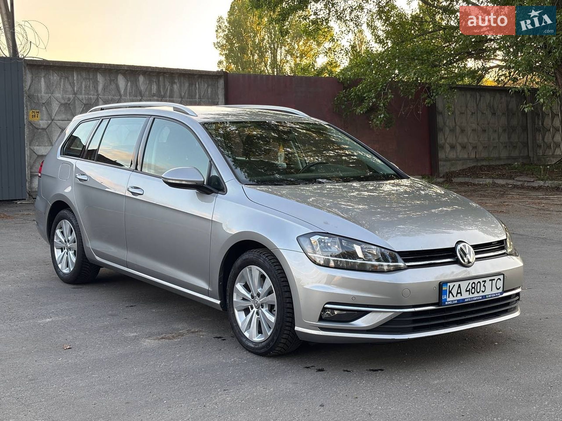 Volkswagen Golf 2019 VIN WVWZZZAUZKP563389 фото оголошення 8 з 33