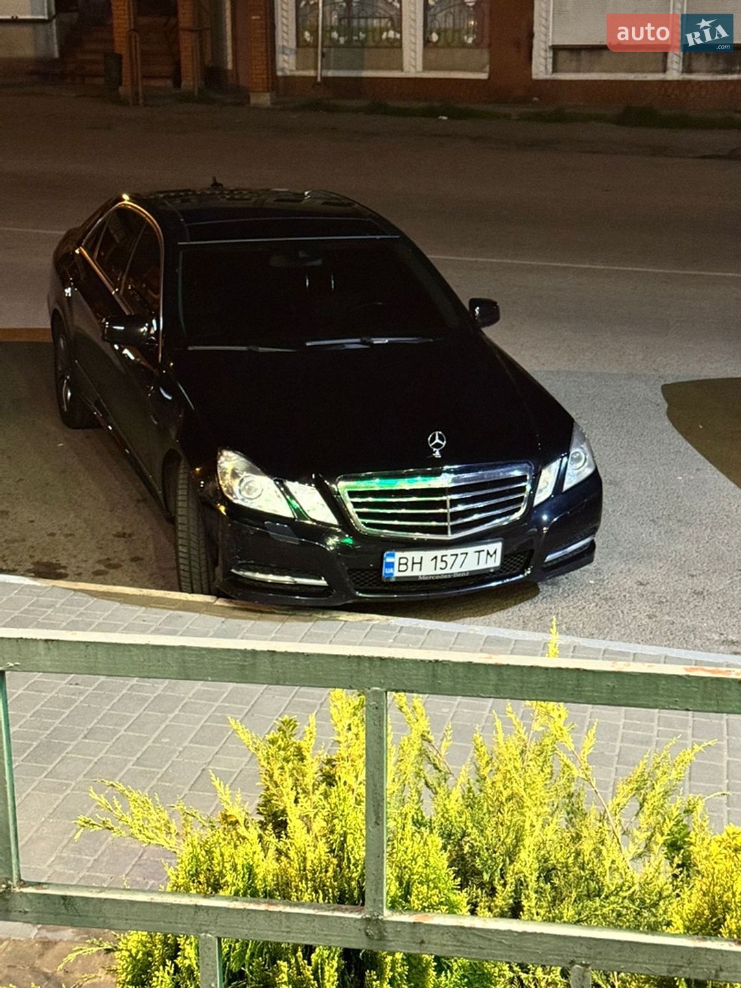 Mercedes-Benz E-Class 2011 VIN WDD2120021A502353 фото оголошення 2 з 9