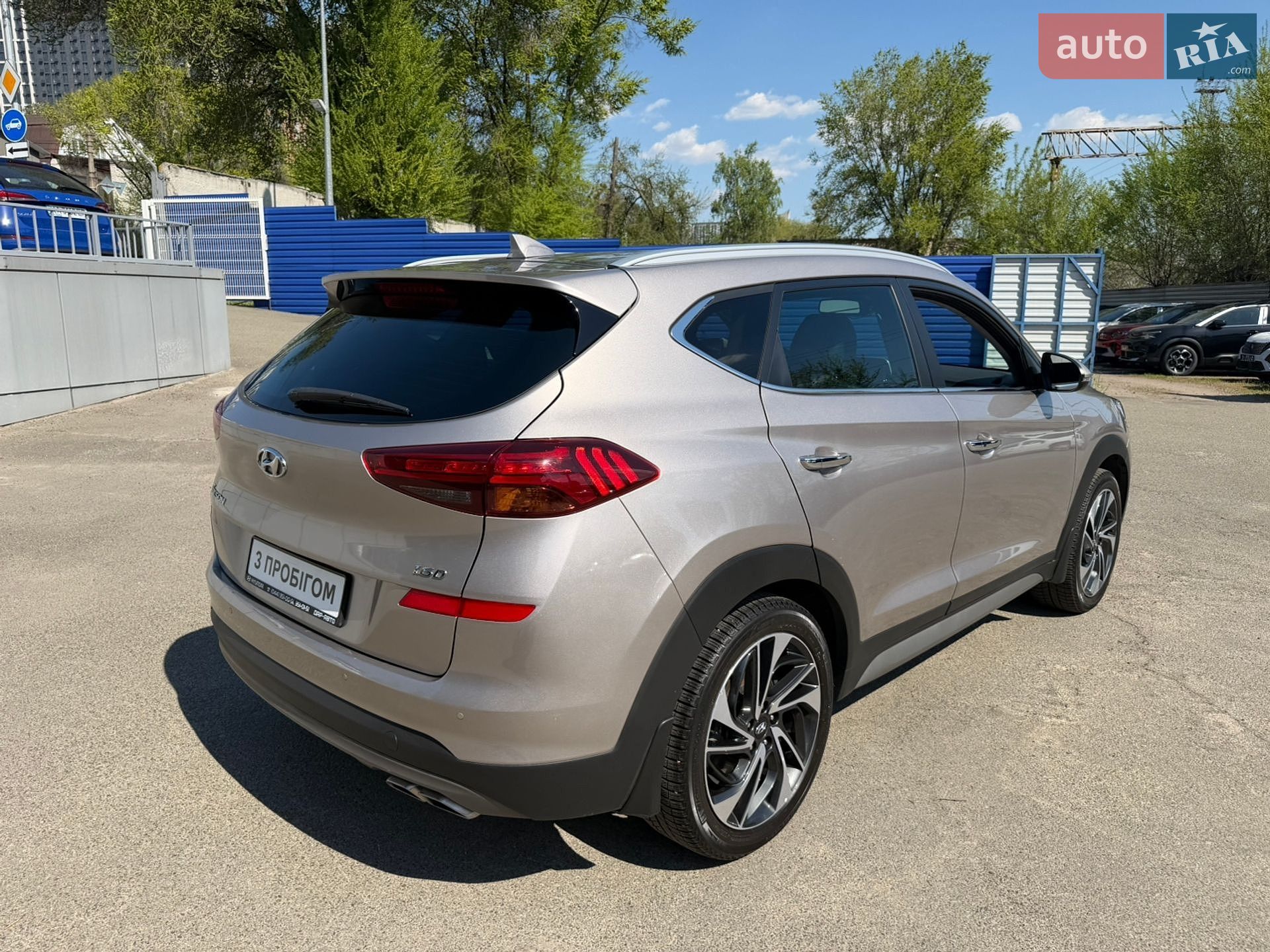 Hyundai Tucson 2019 VIN TMAJ3817GLJ998681 фото оголошення 14 з 25
