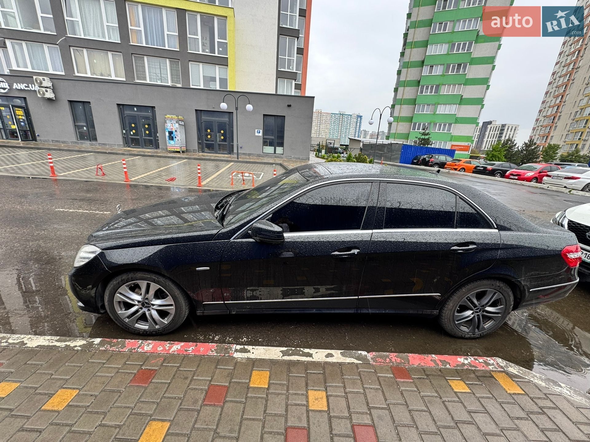 Mercedes-Benz E-Class 2011 VIN WDD2120021A502353 фото оголошення 3 з 9