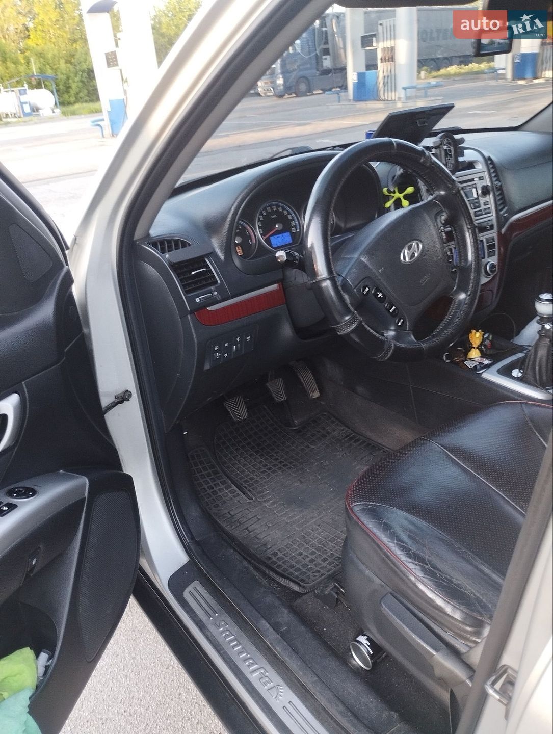 Hyundai Santa FE 2006 VIN KMHSH81WP6U014374 фото оголошення 12 з 27