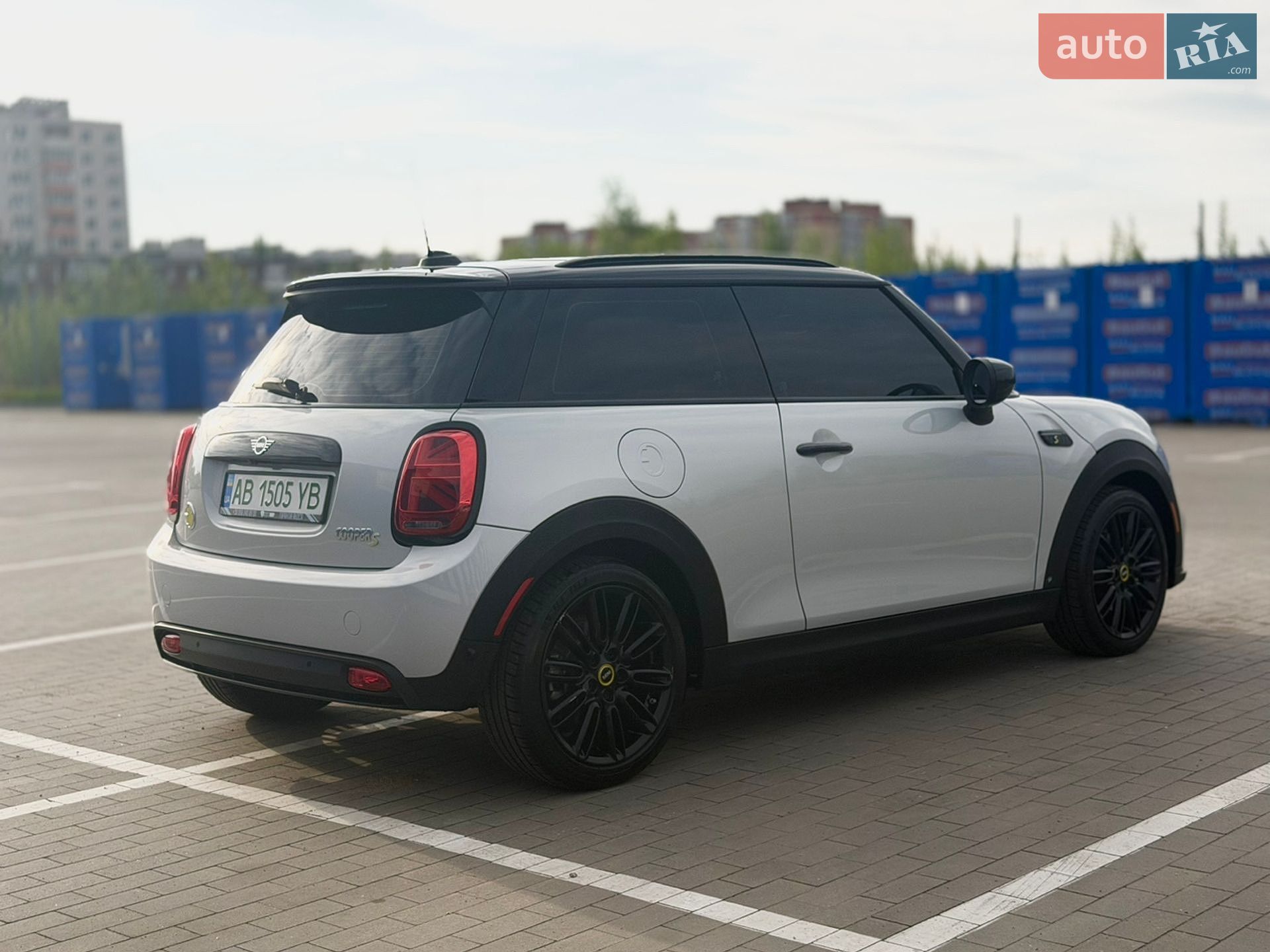 MINI Electric 2021 VIN WMW13DJ0XN2R75762 фото оголошення 5 з 42