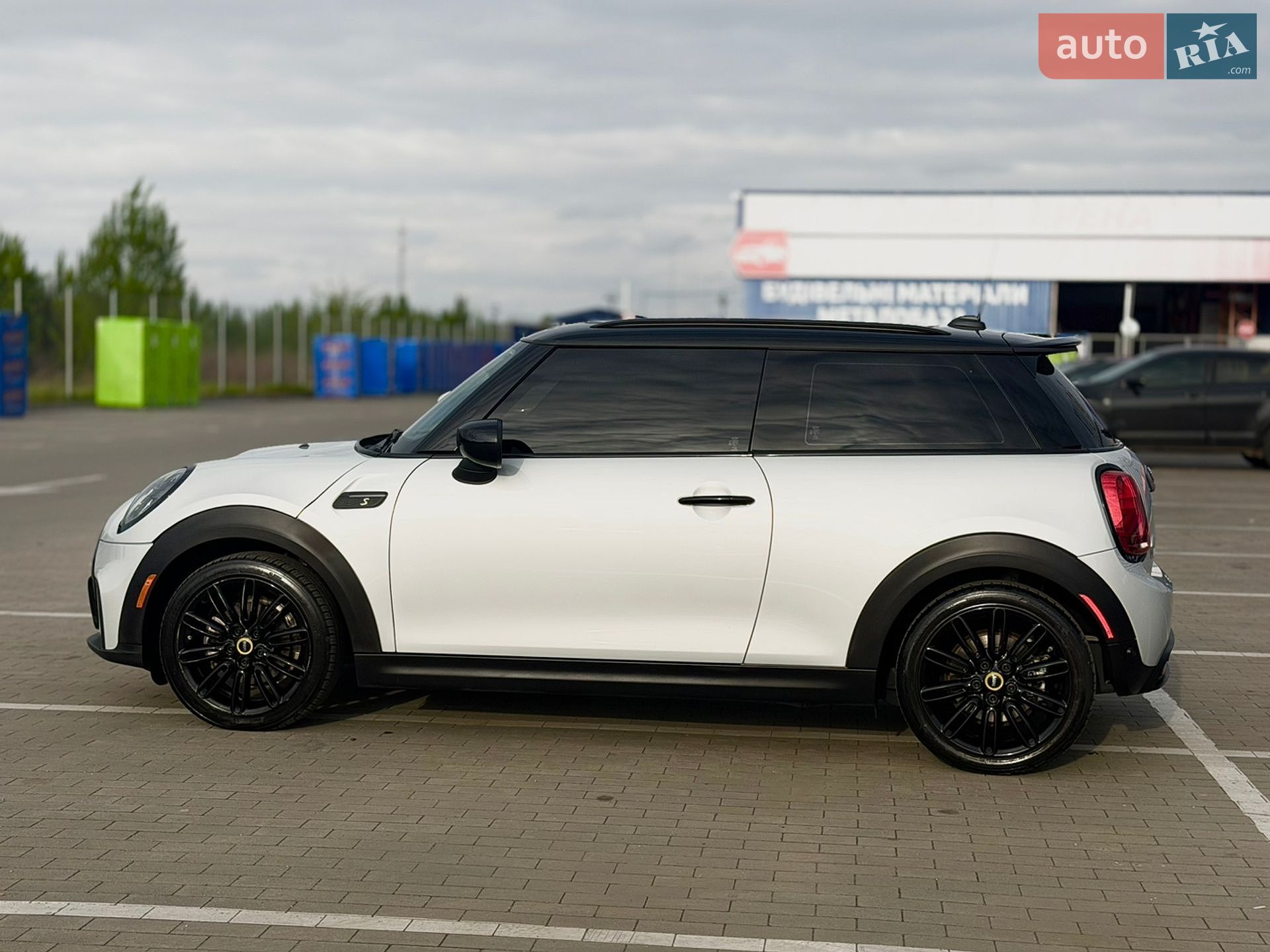 MINI Electric 2021 VIN WMW13DJ0XN2R75762 фото оголошення 10 з 42