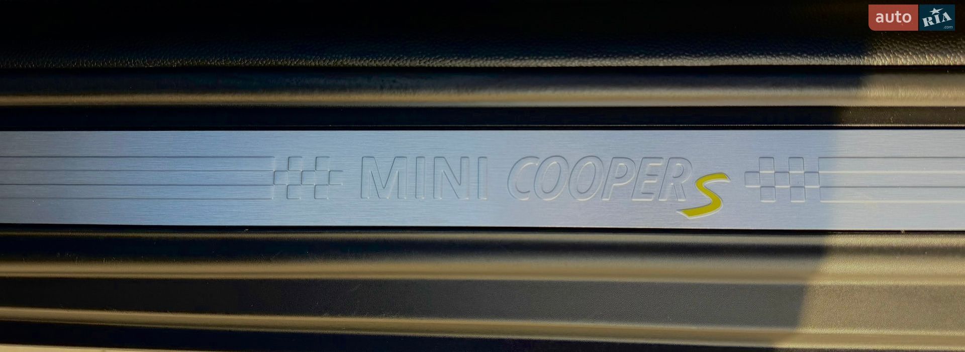 MINI Electric 2021 VIN WMW13DJ0XN2R75762 фото оголошення 39 з 42