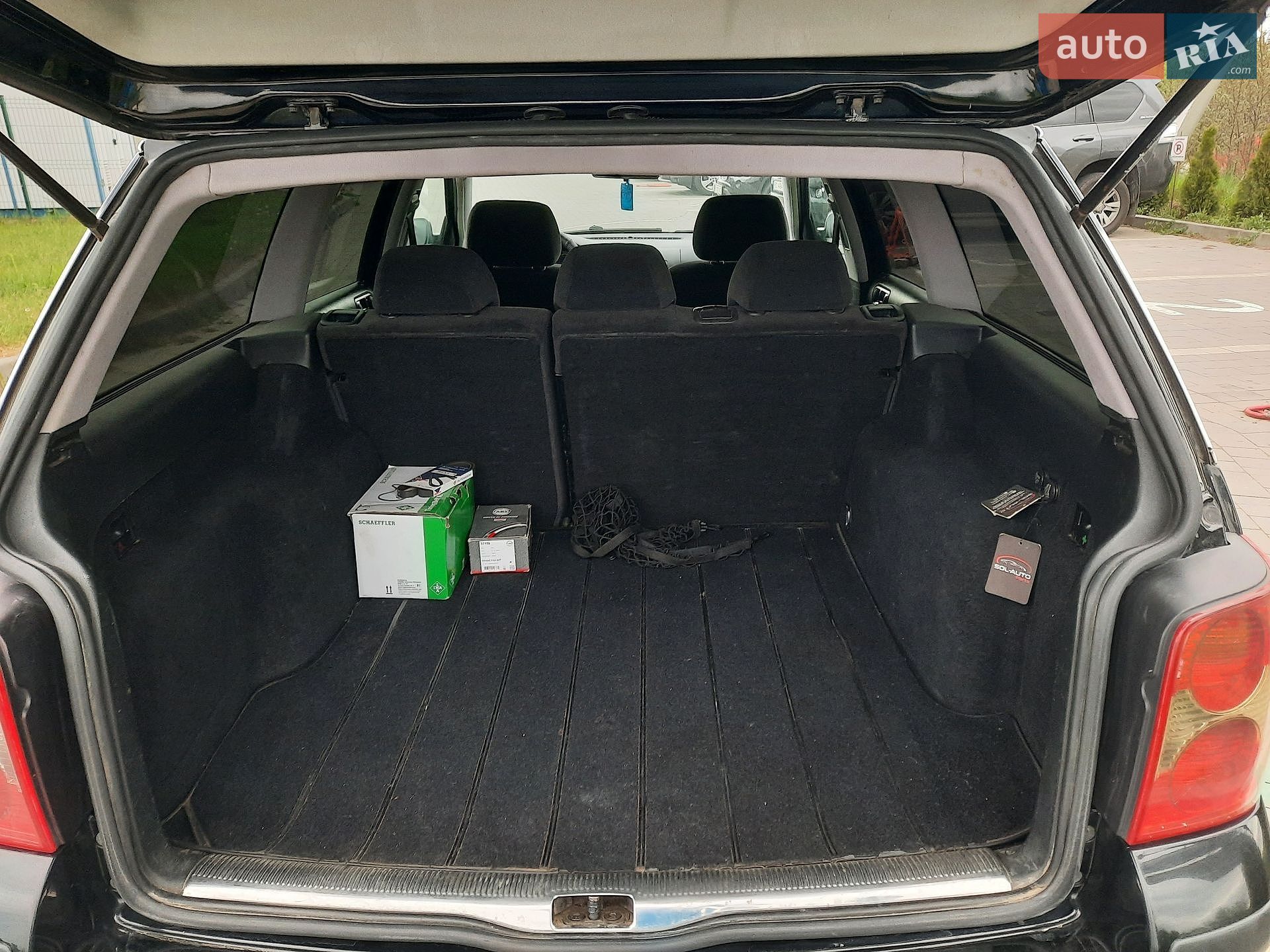 Volkswagen Passat 2001 VIN WVWZZZ3BZ2E106566 фото оголошення 18 з 38