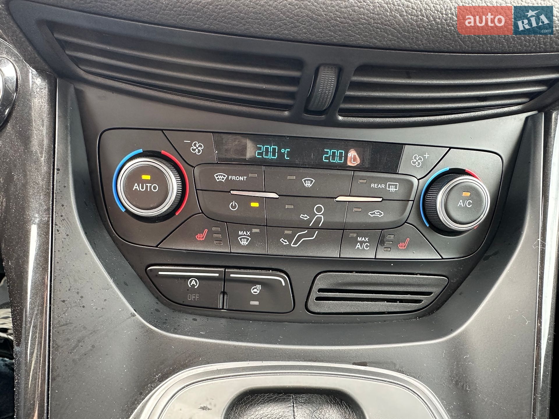 Ford Kuga 2019 VIN WF0AXXWPMAKM24554 фото оголошення 17 з 24