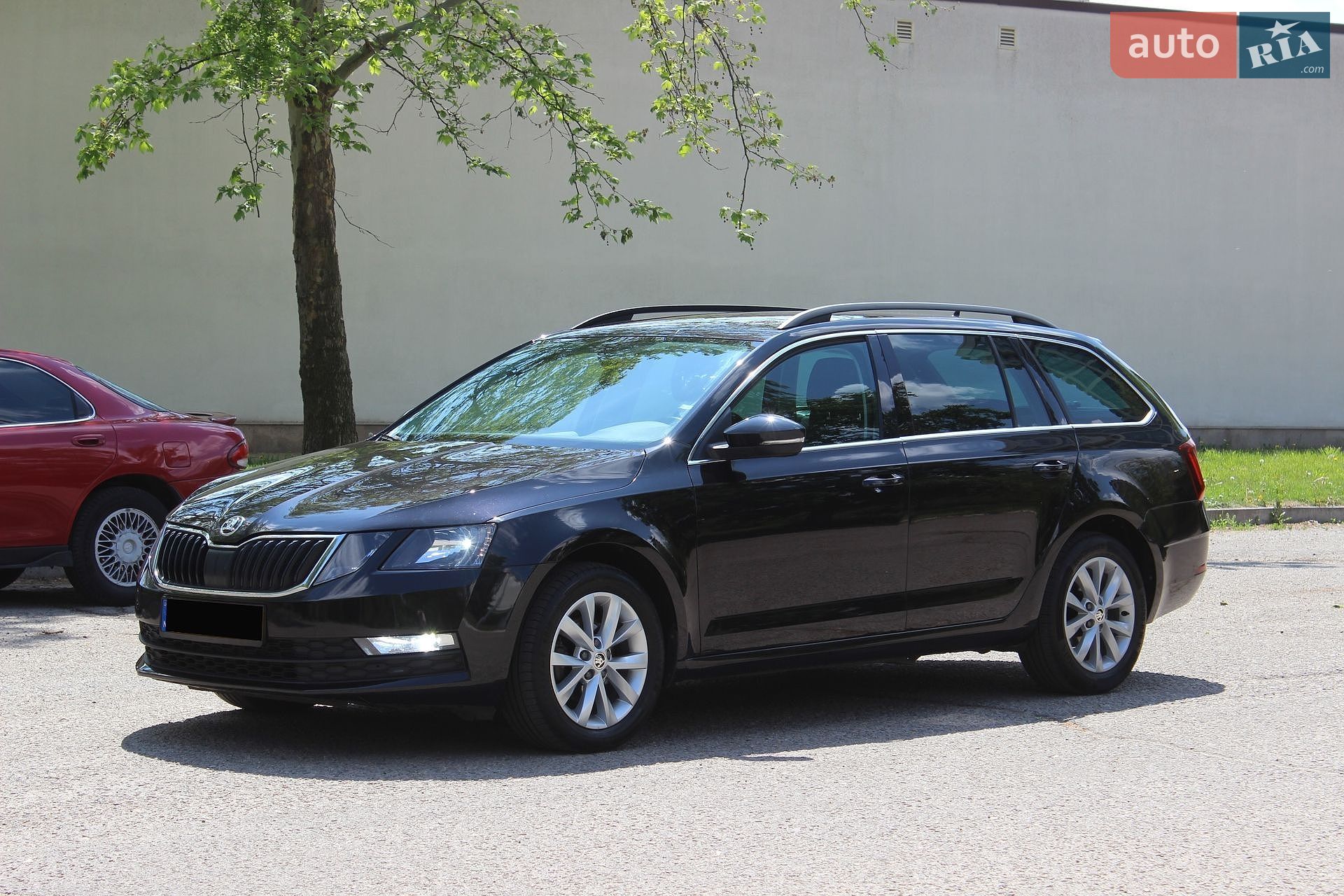 Skoda Octavia 2019 VIN TMBJG9NEXK0196637 фото оголошення 4 з 48