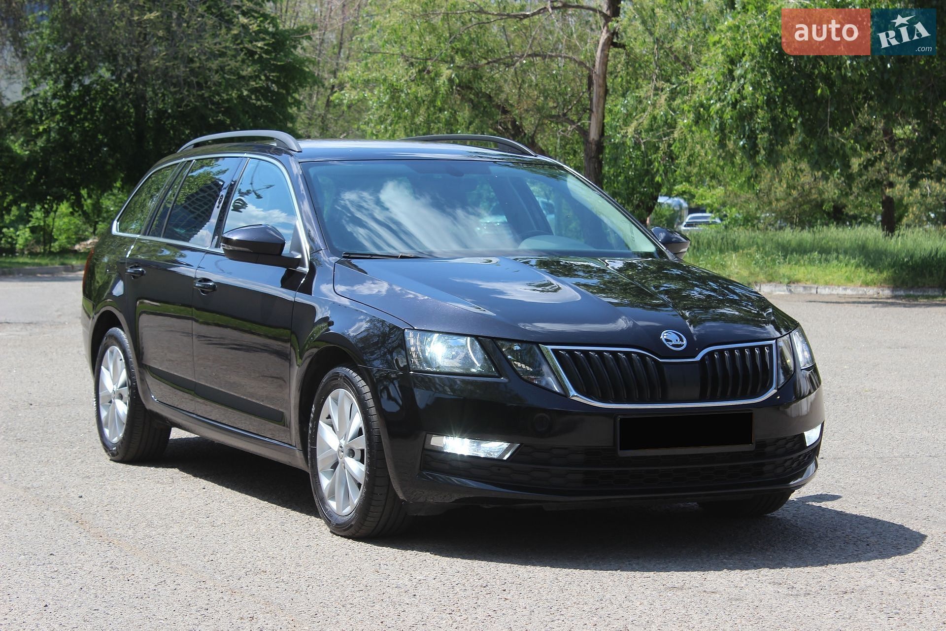 Skoda Octavia 2019 VIN TMBJG9NEXK0196637 фото оголошення 8 з 48