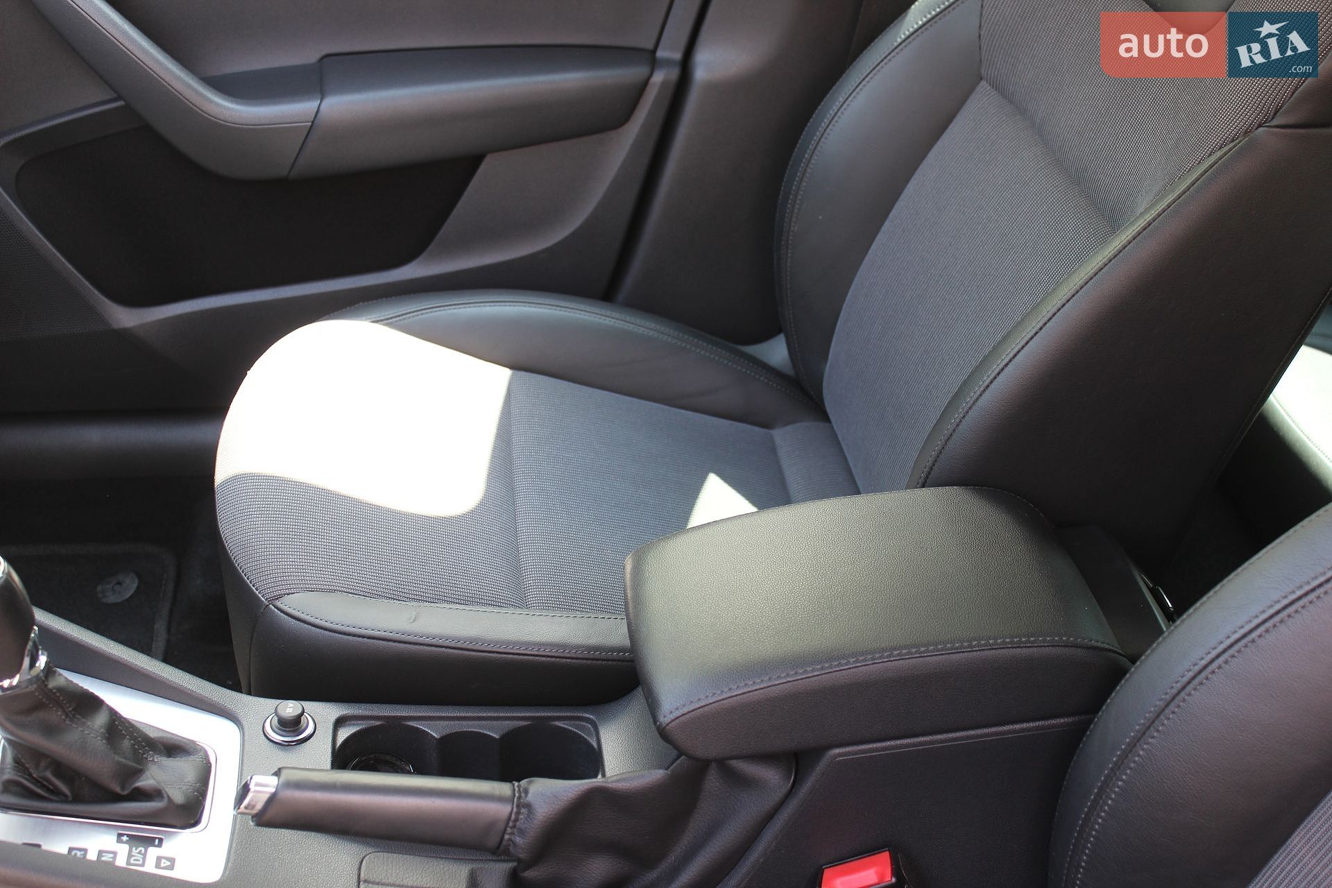 Skoda Octavia 2019 VIN TMBJG9NEXK0196637 фото оголошення 23 з 48