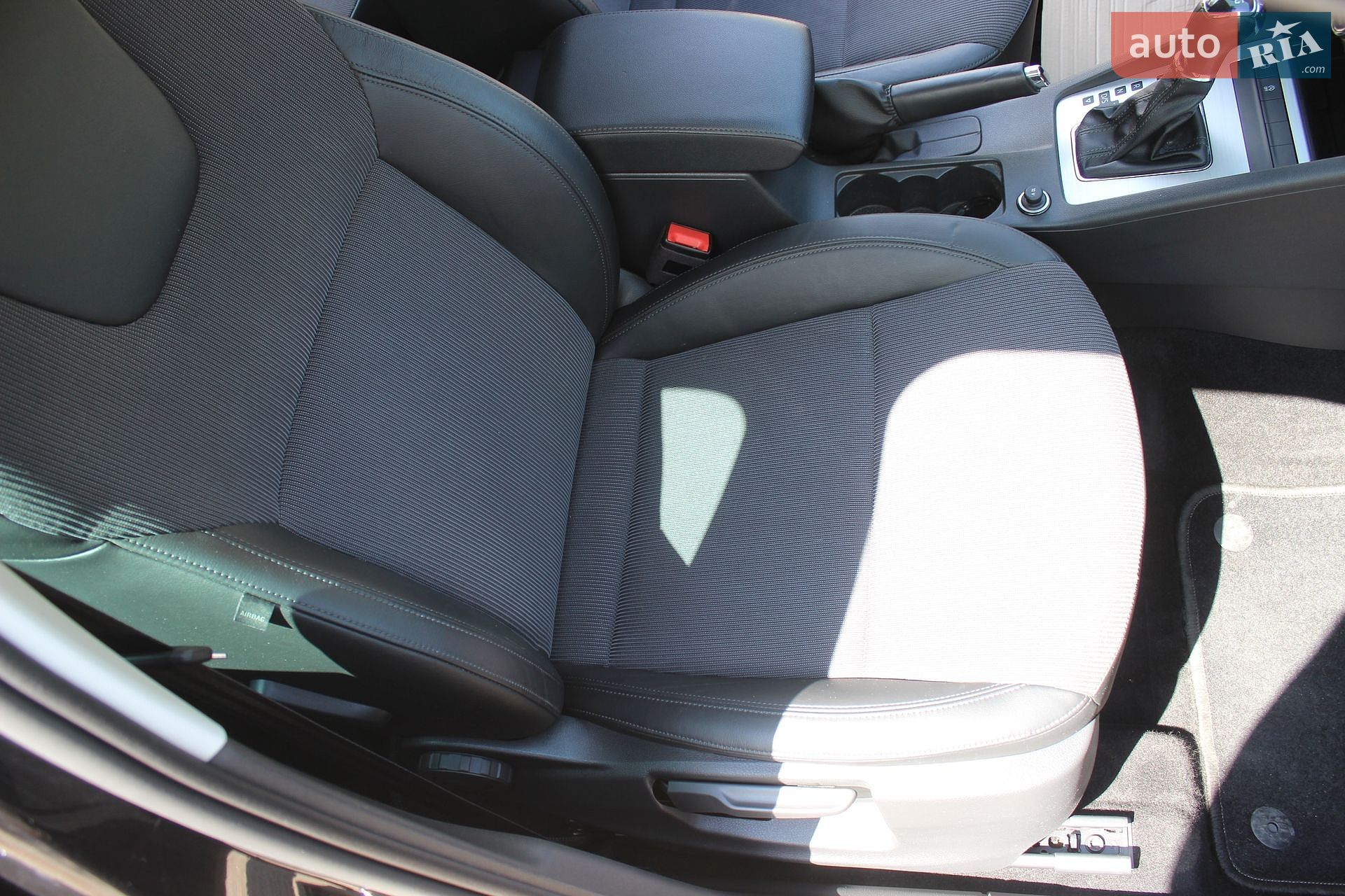 Skoda Octavia 2019 VIN TMBJG9NEXK0196637 фото оголошення 31 з 48