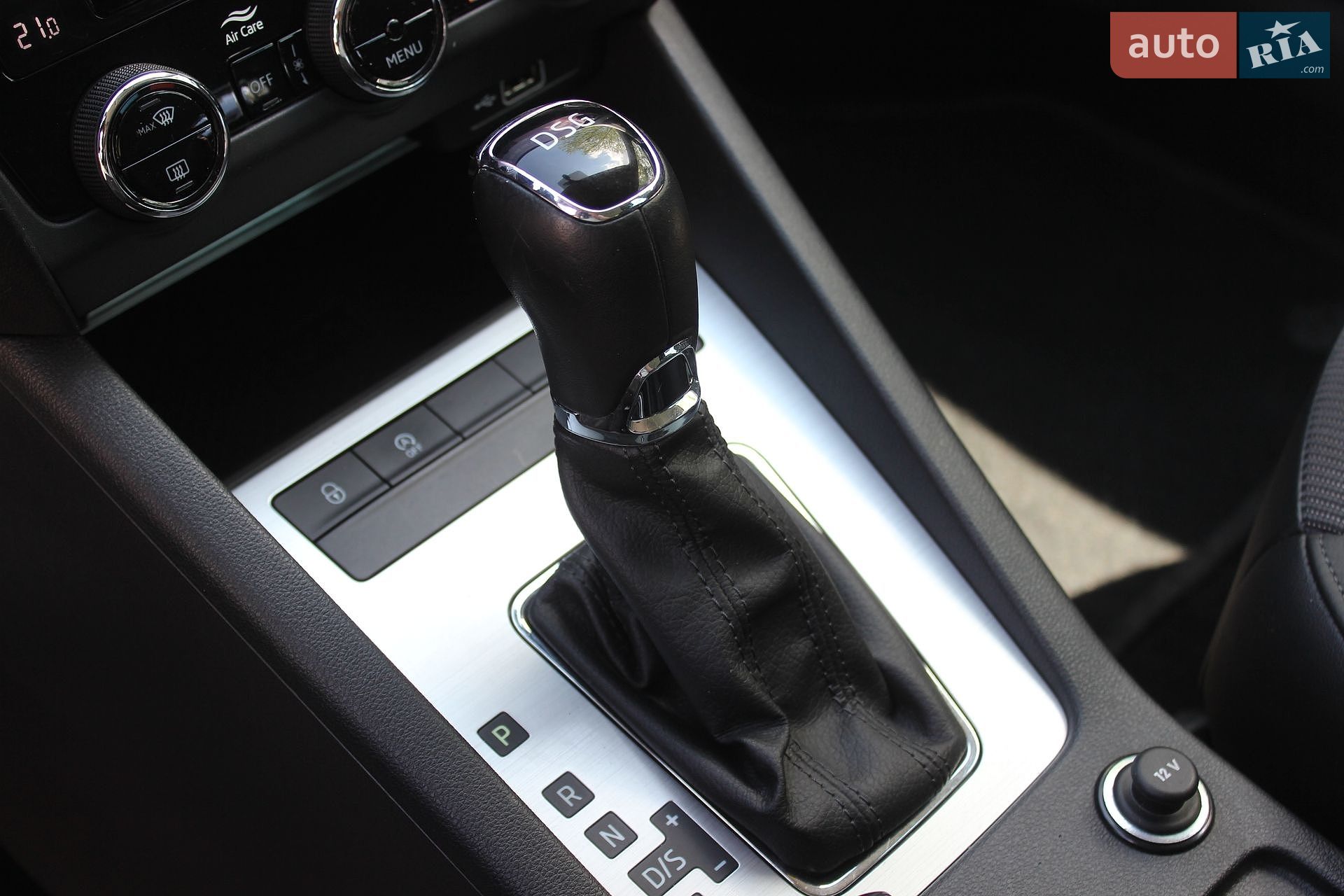 Skoda Octavia 2019 VIN TMBJG9NEXK0196637 фото оголошення 40 з 48