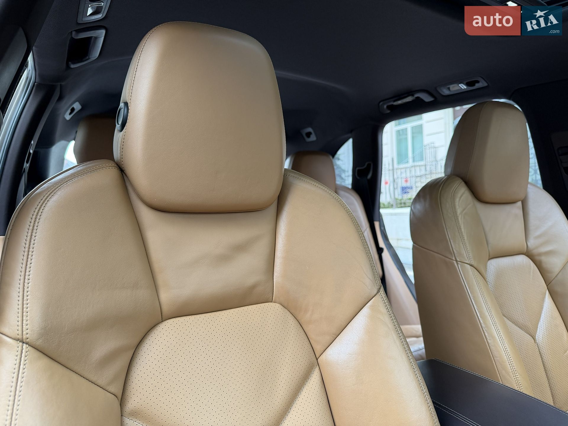 Porsche Cayenne 2011 VIN WP1AE2A21BLA98855 фото оголошення 54 з 69