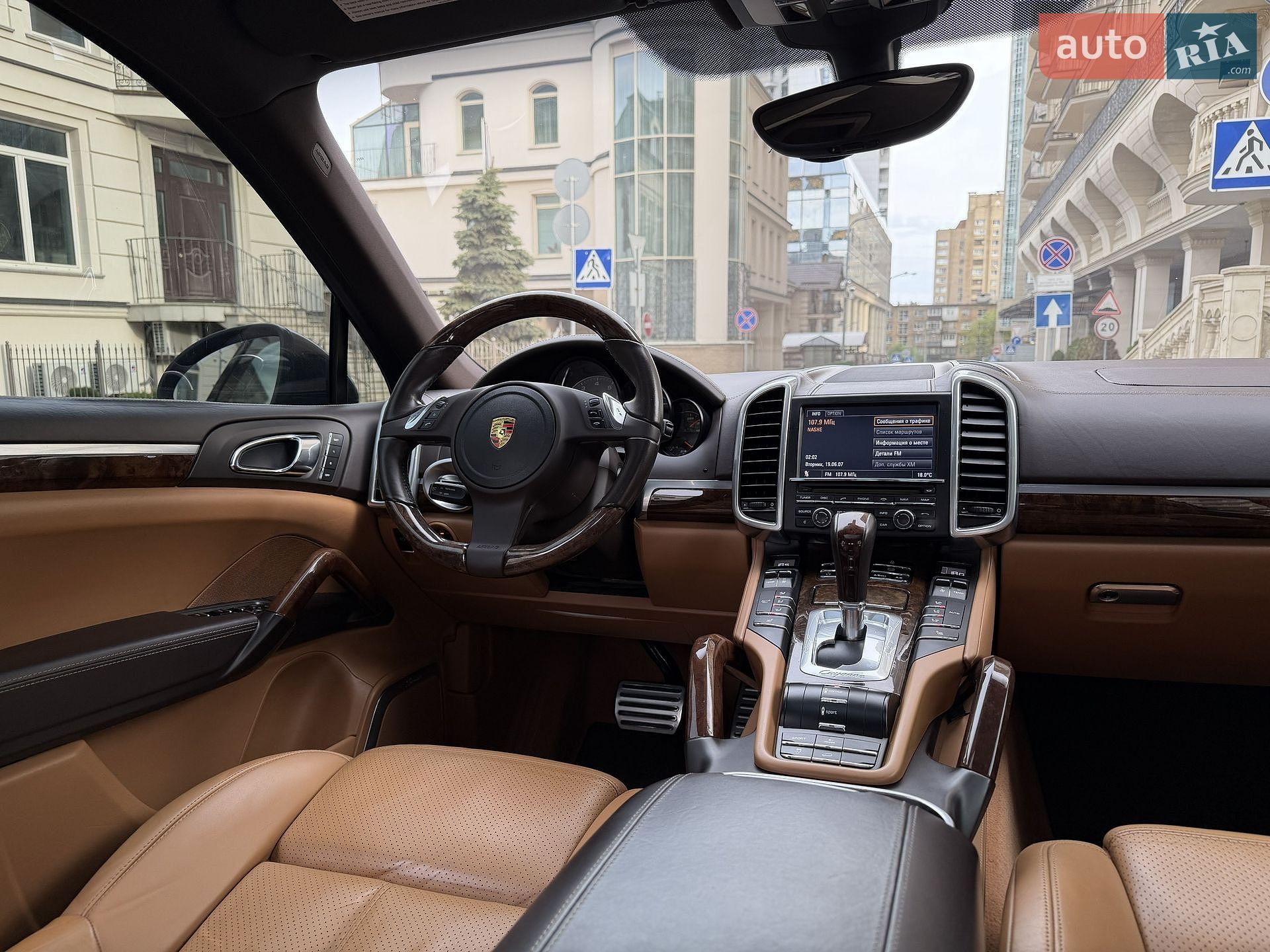Porsche Cayenne 2011 VIN WP1AE2A21BLA98855 фото оголошення 60 з 69
