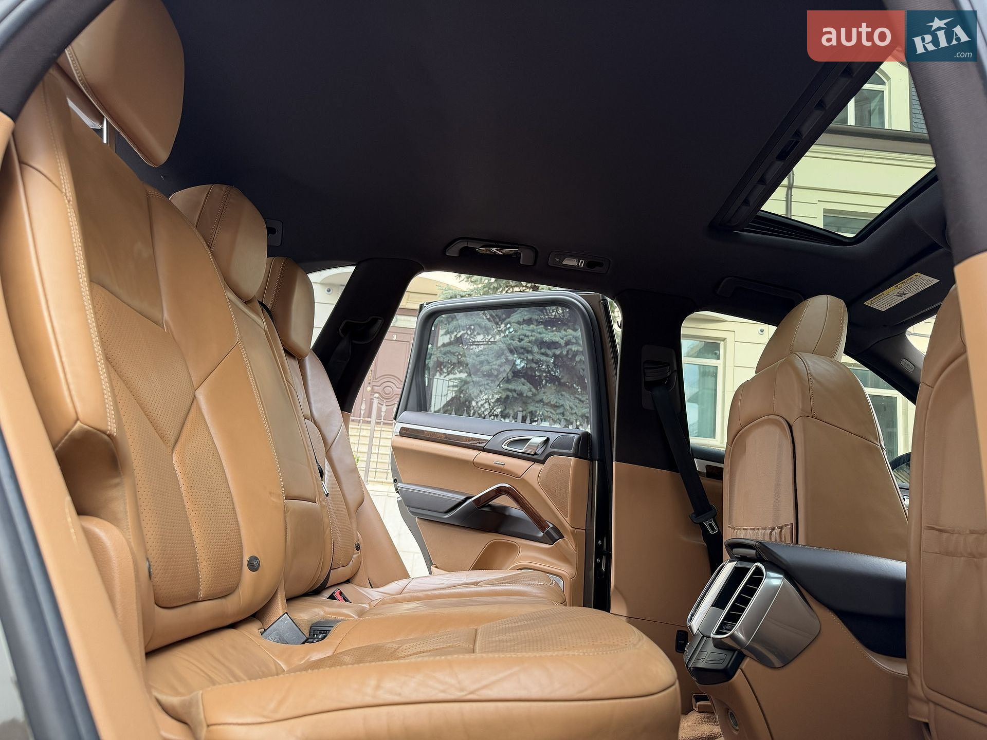 Porsche Cayenne 2011 VIN WP1AE2A21BLA98855 фото оголошення 67 з 69