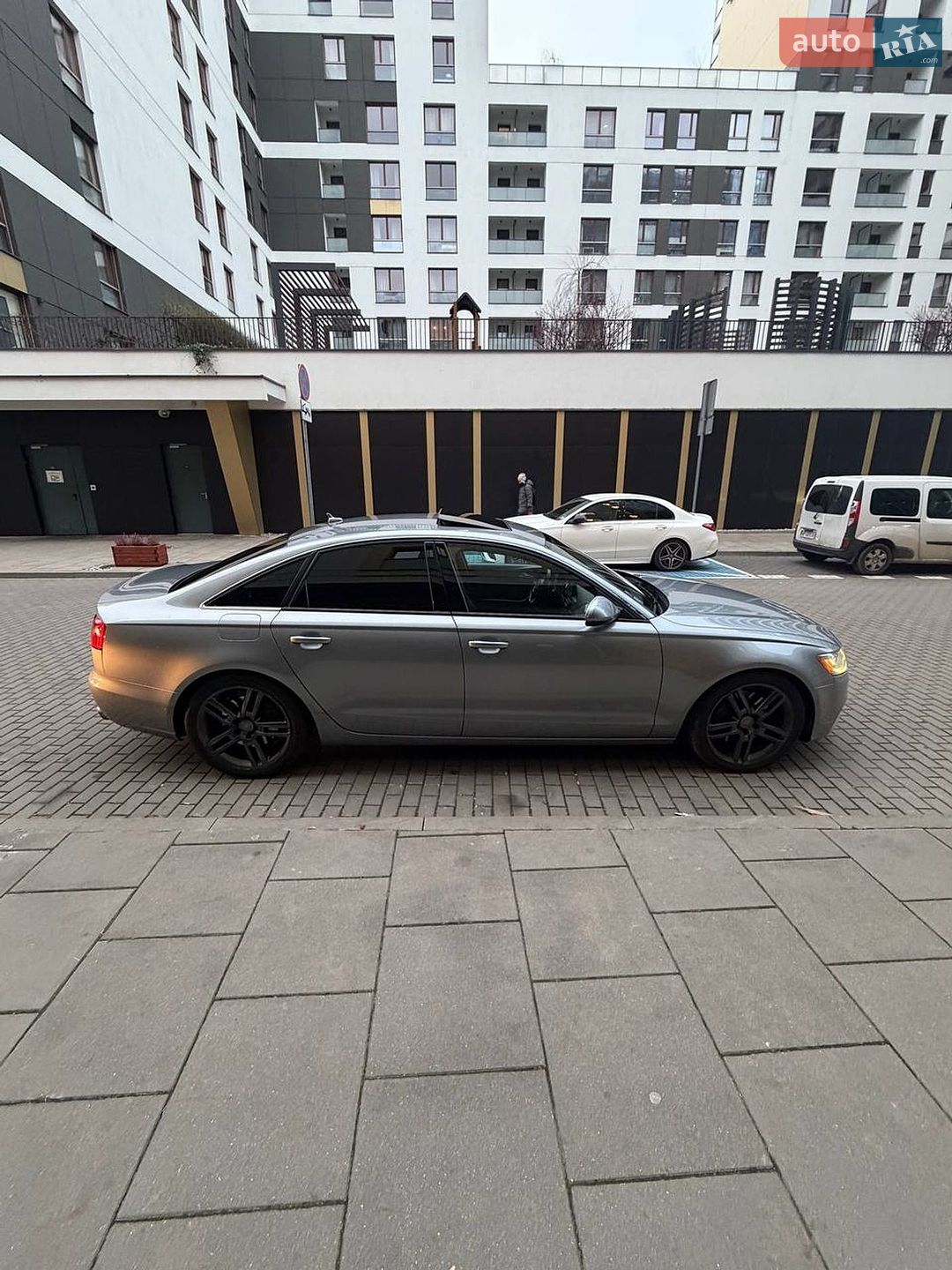Audi A6 2013 VIN WAUGFAFC6EN009720 фото оголошення 4 з 19
