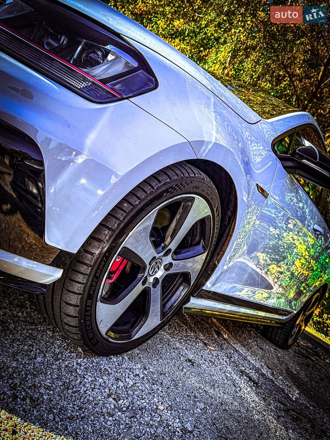 Volkswagen Golf GTI 2016 VIN 3VW447AUXGM061330 фото оголошення 4 з 13